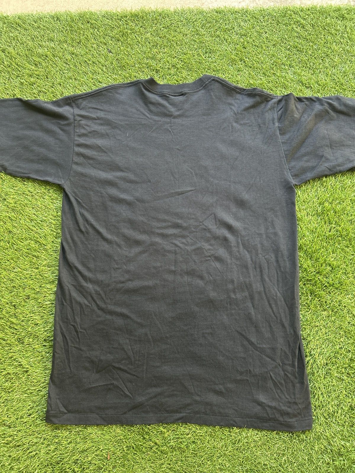Vintage Vintage Nelson Mandela “The Struggle Is My Life” T-Shirt Size US XL / EU 56 / 4 - 4 Thumbnail
