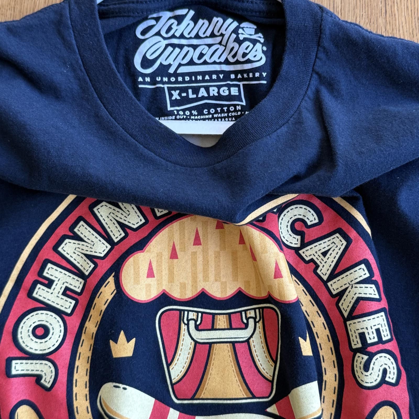 Johnny Cupcakes Johnny Cupcakes Bowling Exclusive Size XL NWOT Size US XL / EU 56 / 4 - 4 Thumbnail