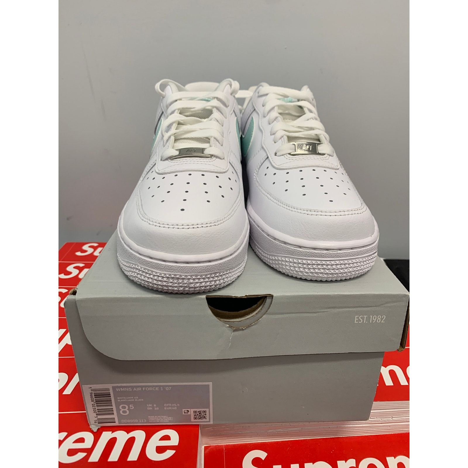 Nike Nike Air Force 1 Low Jade Ice Women's Size 8.5 NEW SHIPS NOW Size US 8.5 / IT 38.5 - 2 Thumbnail