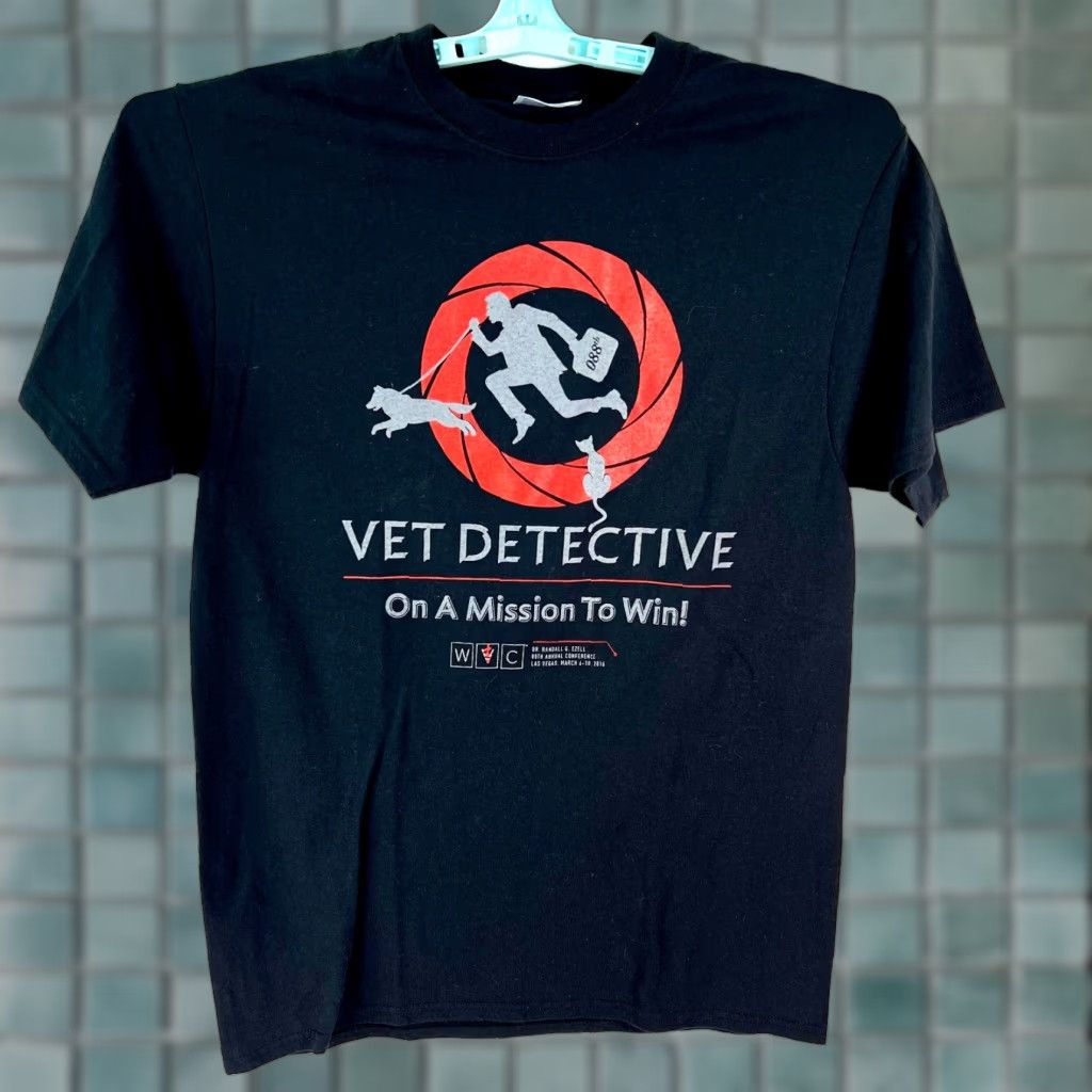 Vintage Vet Detective Port And Company Mens Graphic Casual Pullover Black T Shirt Size M Size US M / EU 48-50 / 2 - 1 Thumbnail