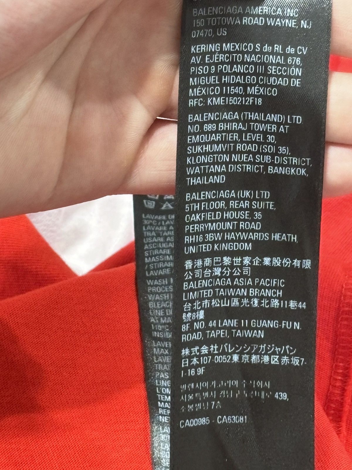 Balenciaga Balenciaga Small Logo Red Tee Size US L / EU 52-54 / 3 - 18 Thumbnail