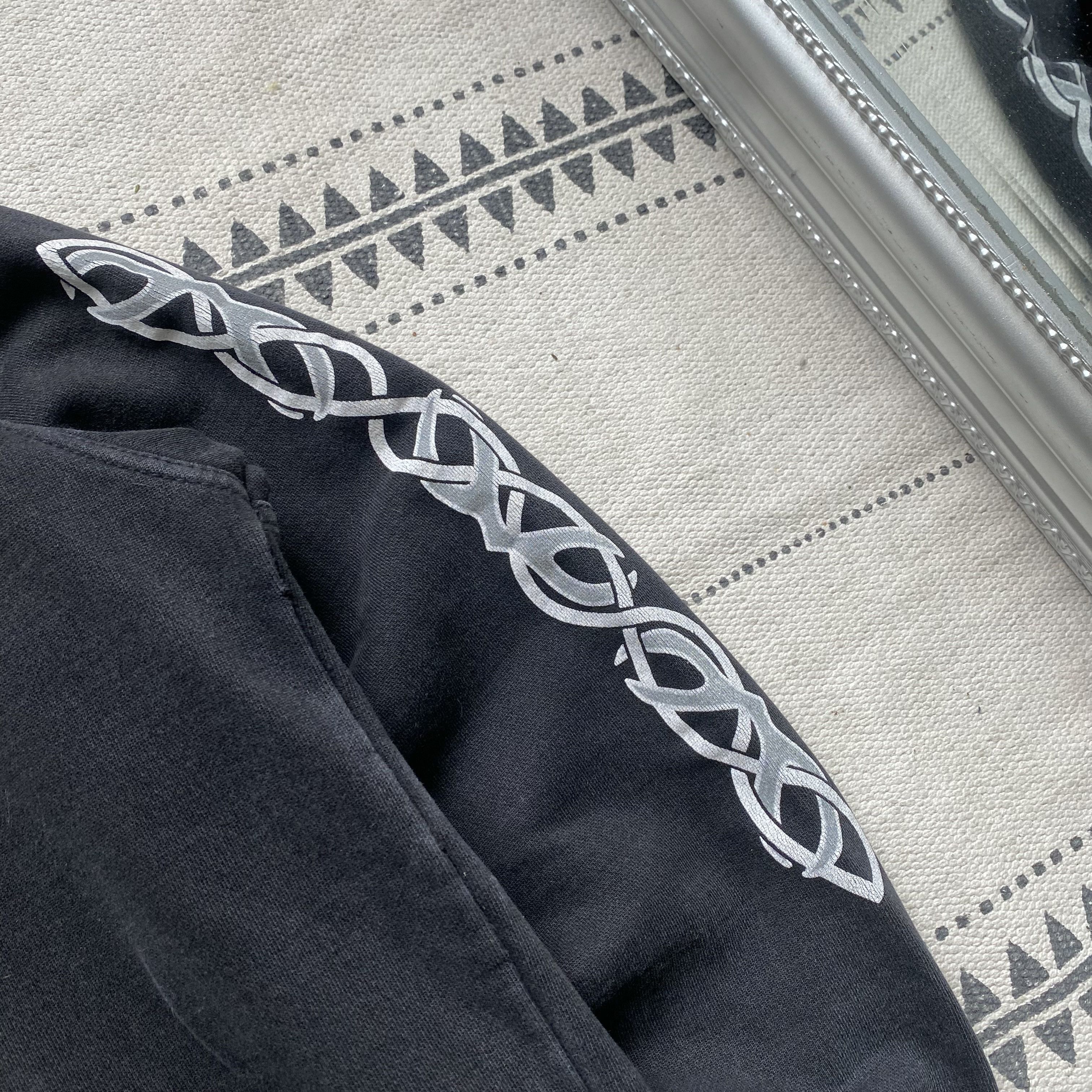 Japanese Brand 🐲 Vintage Japanese Tribal Dragon hoodie Y2K Thrashed Size US L / EU 52-54 / 3 - 6 Thumbnail