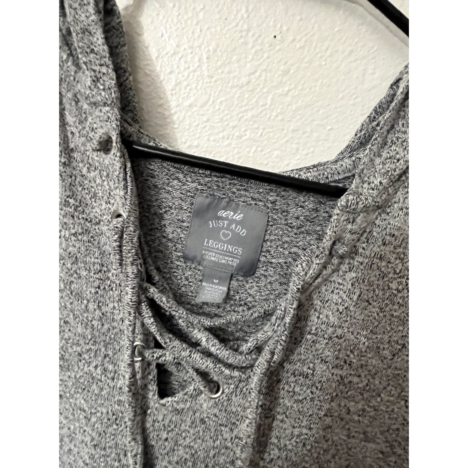 Vintage Aerie Hoodie Women Size M Gray Deep V Lace Up Pullover Long Sleeve Regular Womens Size M / US 6-8 / IT 42-44 - 3 Thumbnail
