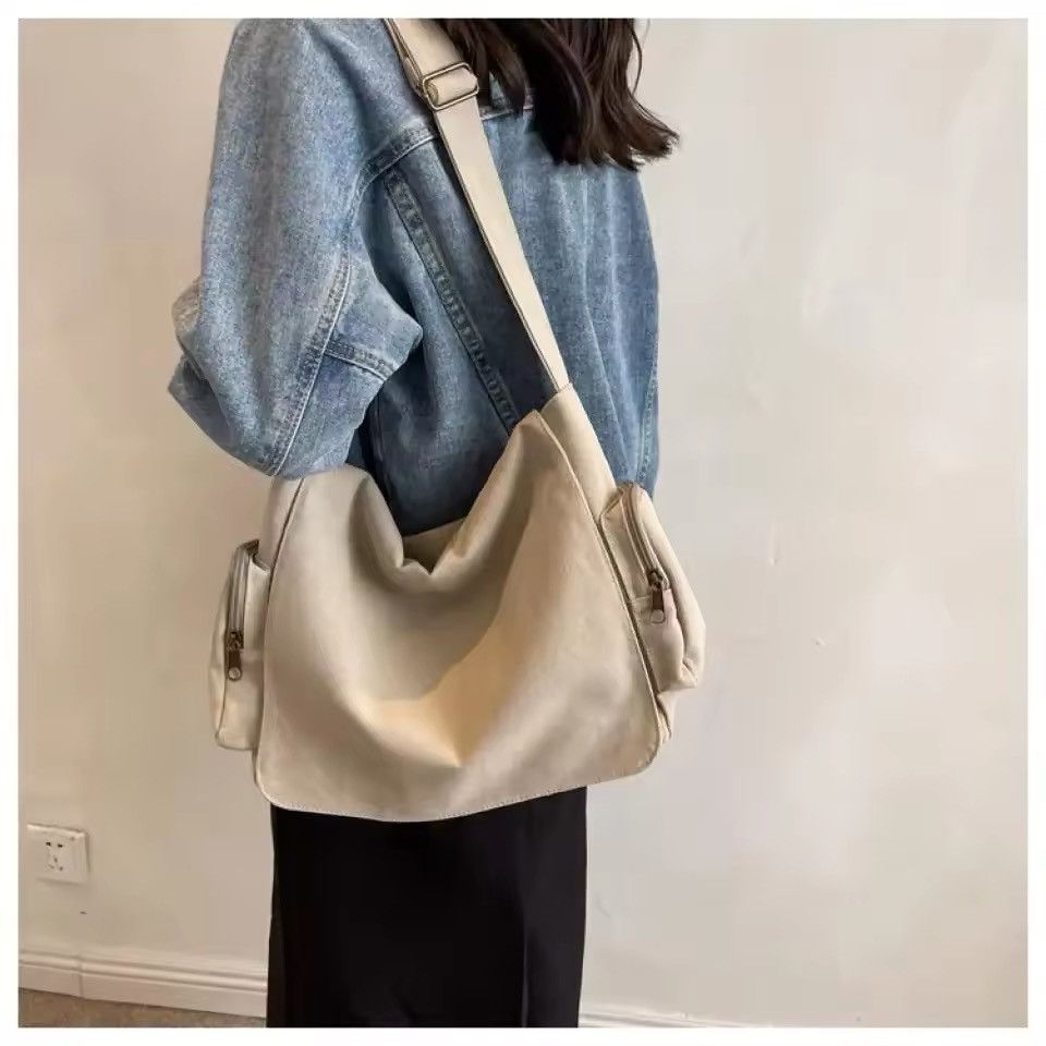 Vintage Streetwear Capacity Canvas Crossbody Shoulder Bag Size ONE SIZE - 4 Thumbnail