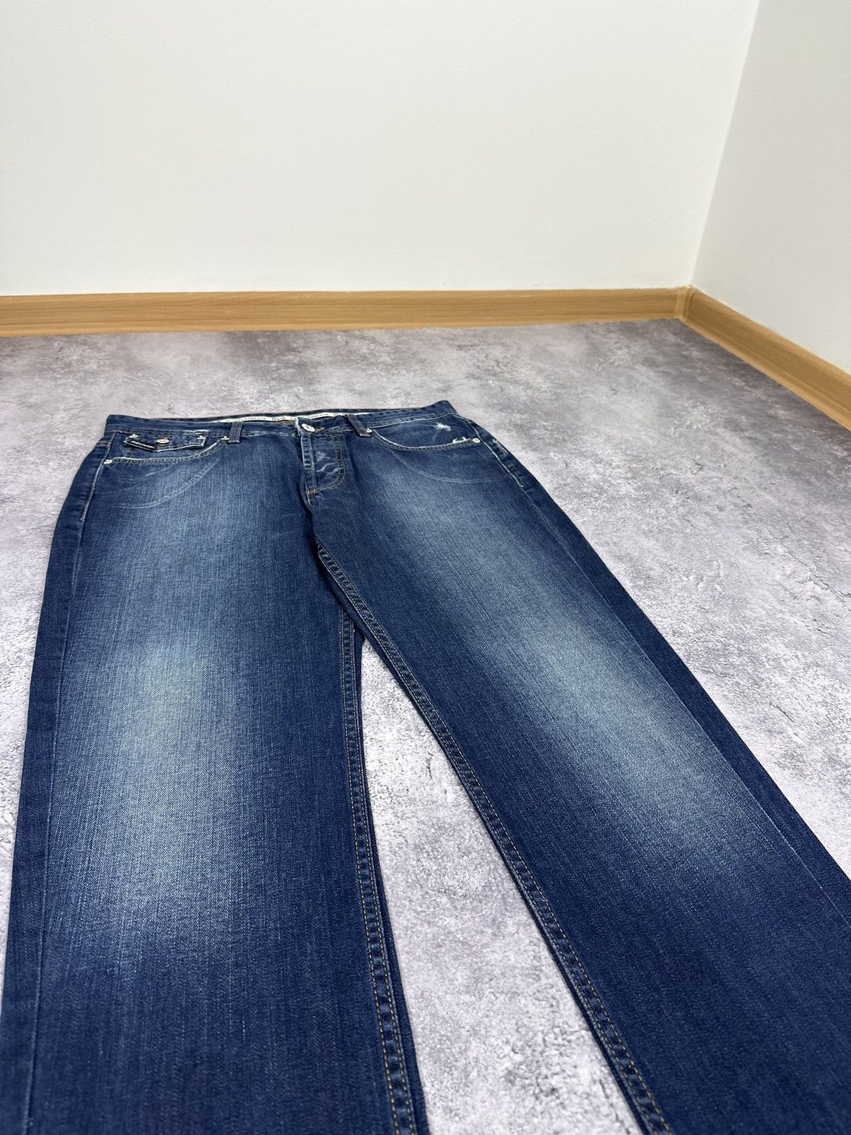 Dolce & Gabbana Vintage Dolce & Gabbana Logo Stone Washed Designer Jeans Size US 34 / EU 50 - 9 Thumbnail
