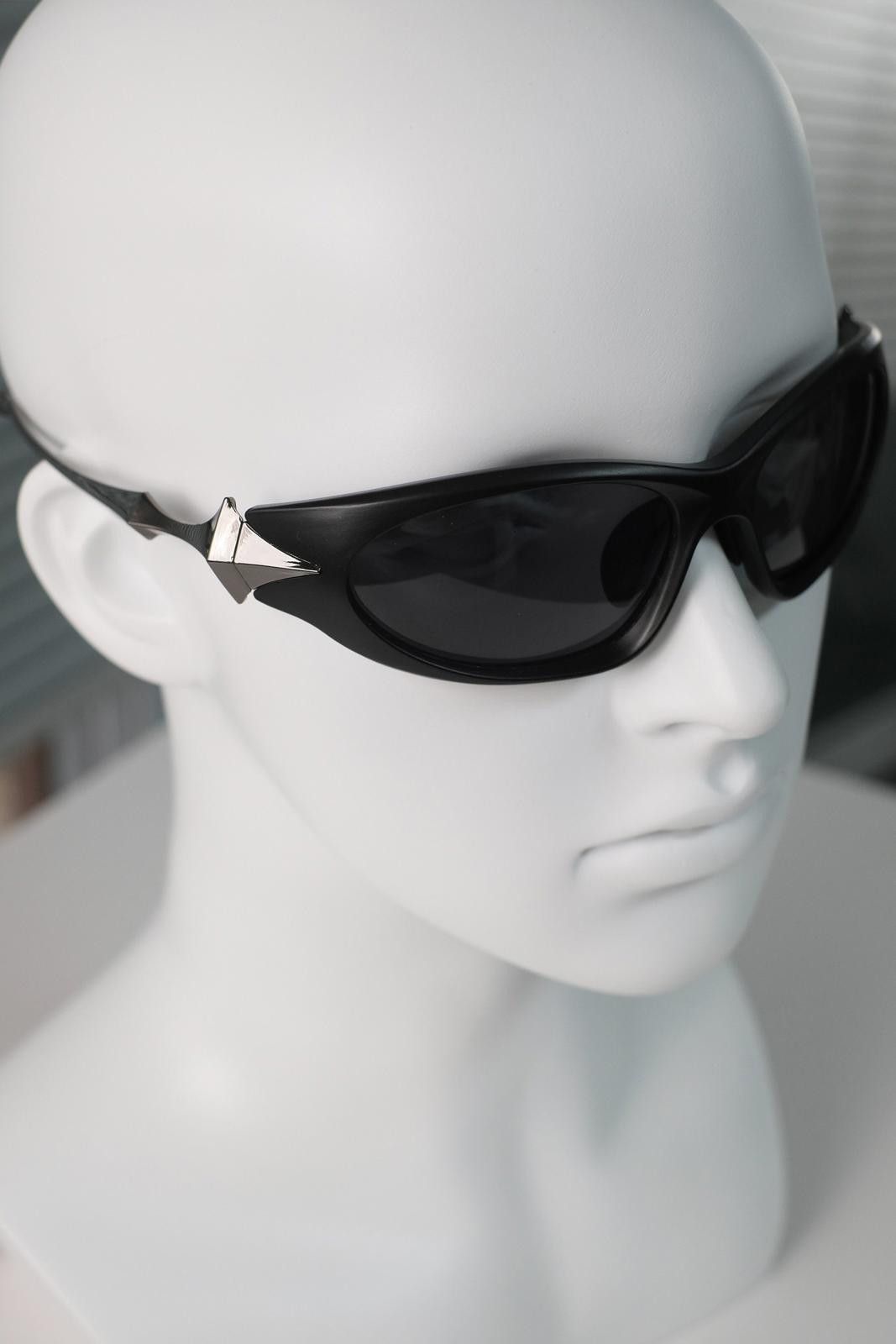 Other Y2k Vtg Avant Garde Futuristic Gunmetal Sunglasses Unisex OS Size ONE SIZE - 4 Thumbnail