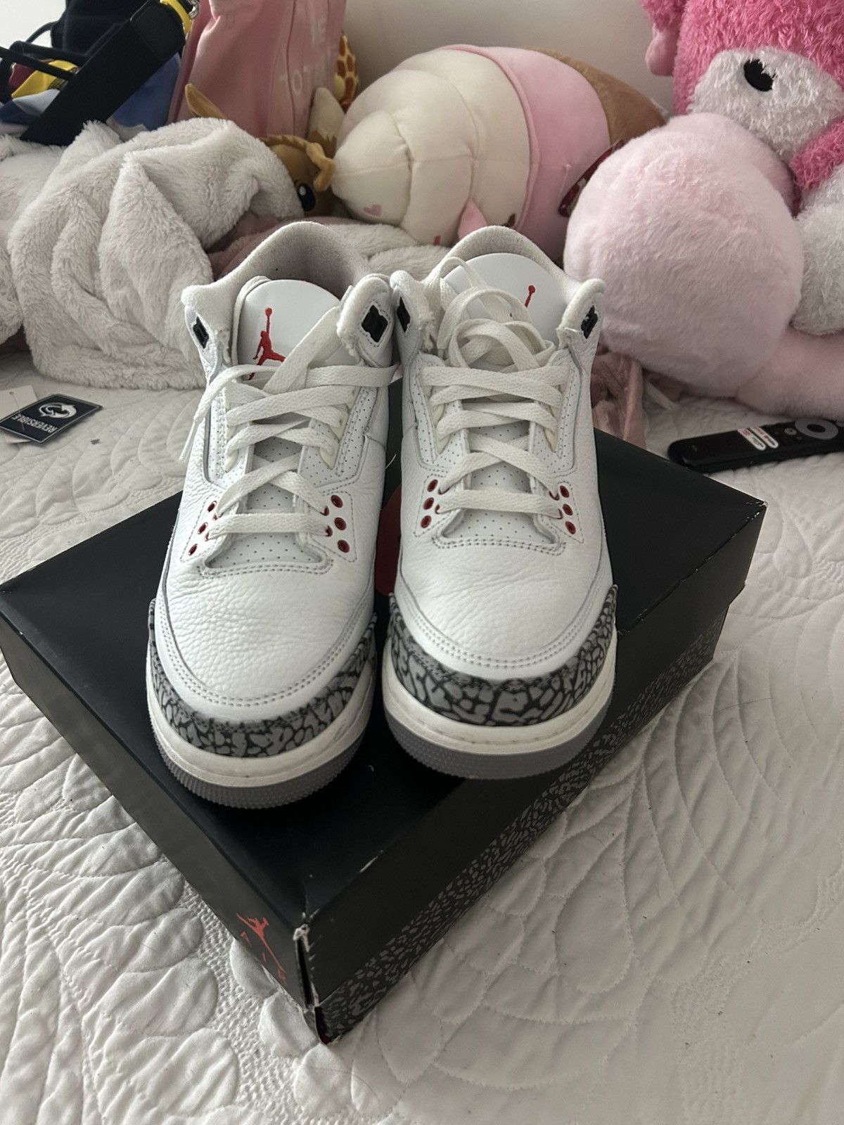 Jordan Brand Jordan 3s White Cement Size US 7 / EU 40 - 3 Thumbnail