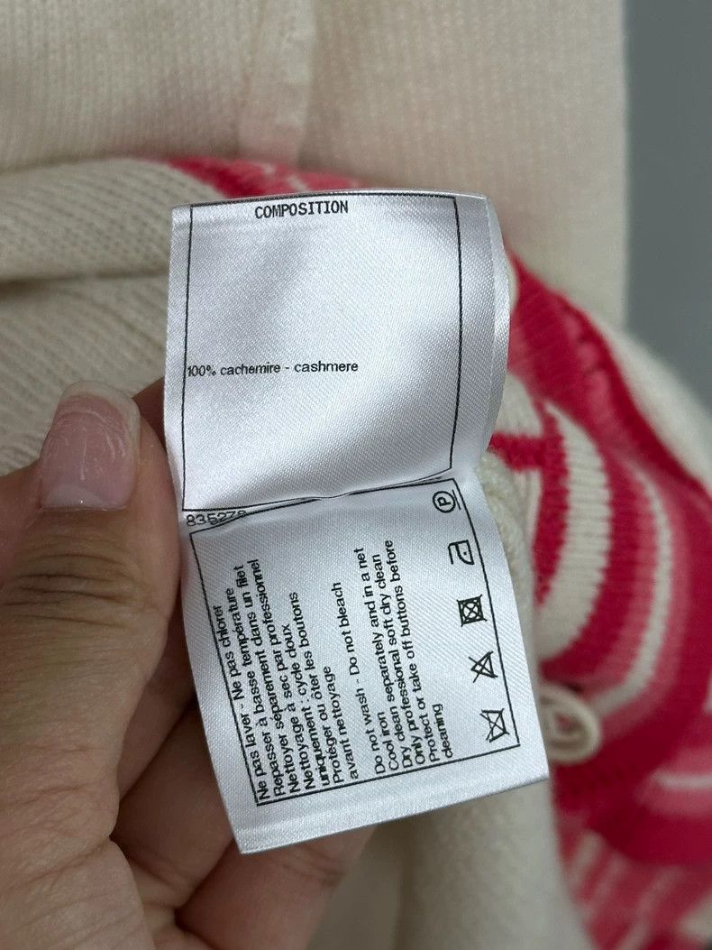 Chanel Chanel Pink and white color-blocked V-neck cashmere cardig Size XS / US 0-2 / IT 36-38 - 8 Thumbnail