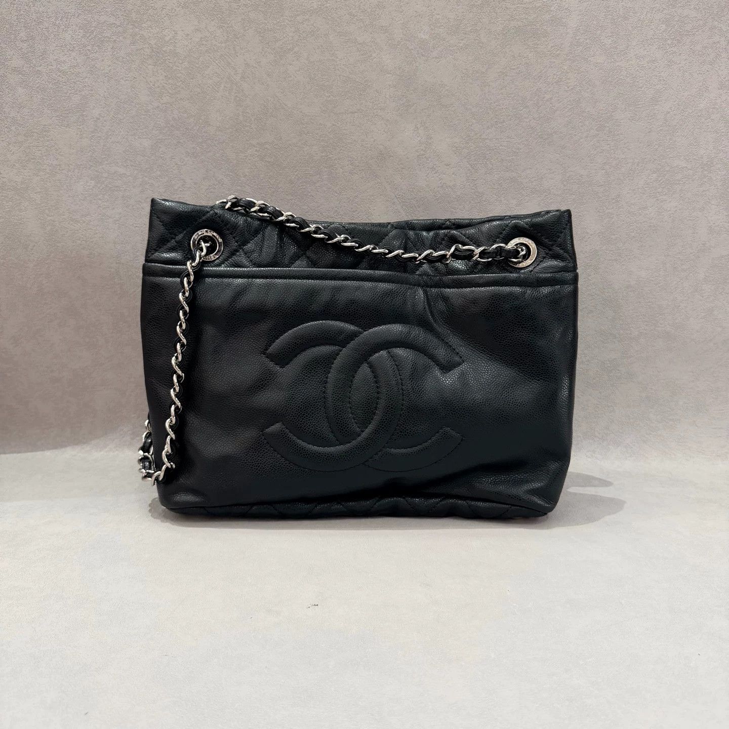 Chanel Pre-loved Bag Very good condition Size ONE SIZE - 1 Thumbnail