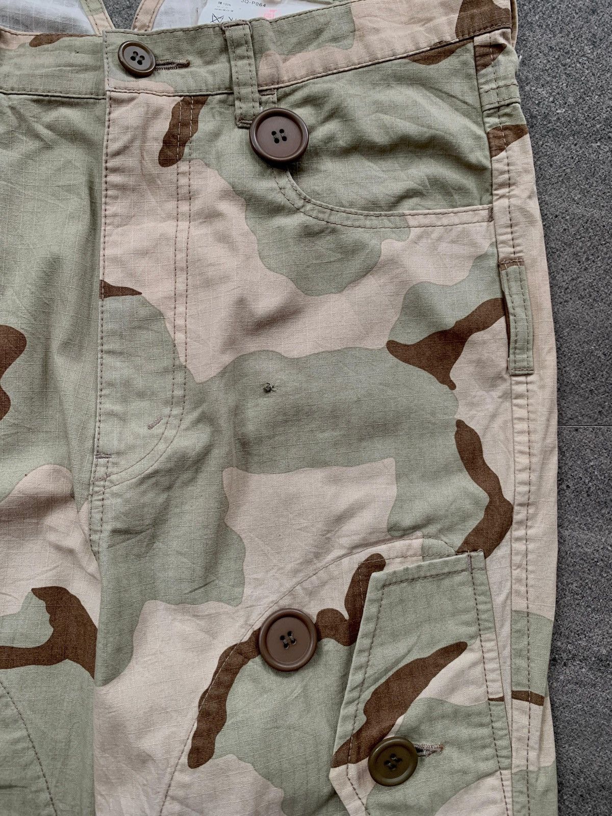 Junya Watanabe FREE IMPORT TAX 2005 Cropped Camo Pants with Flap Pocket Size US 30 / EU 46 - 5 Thumbnail