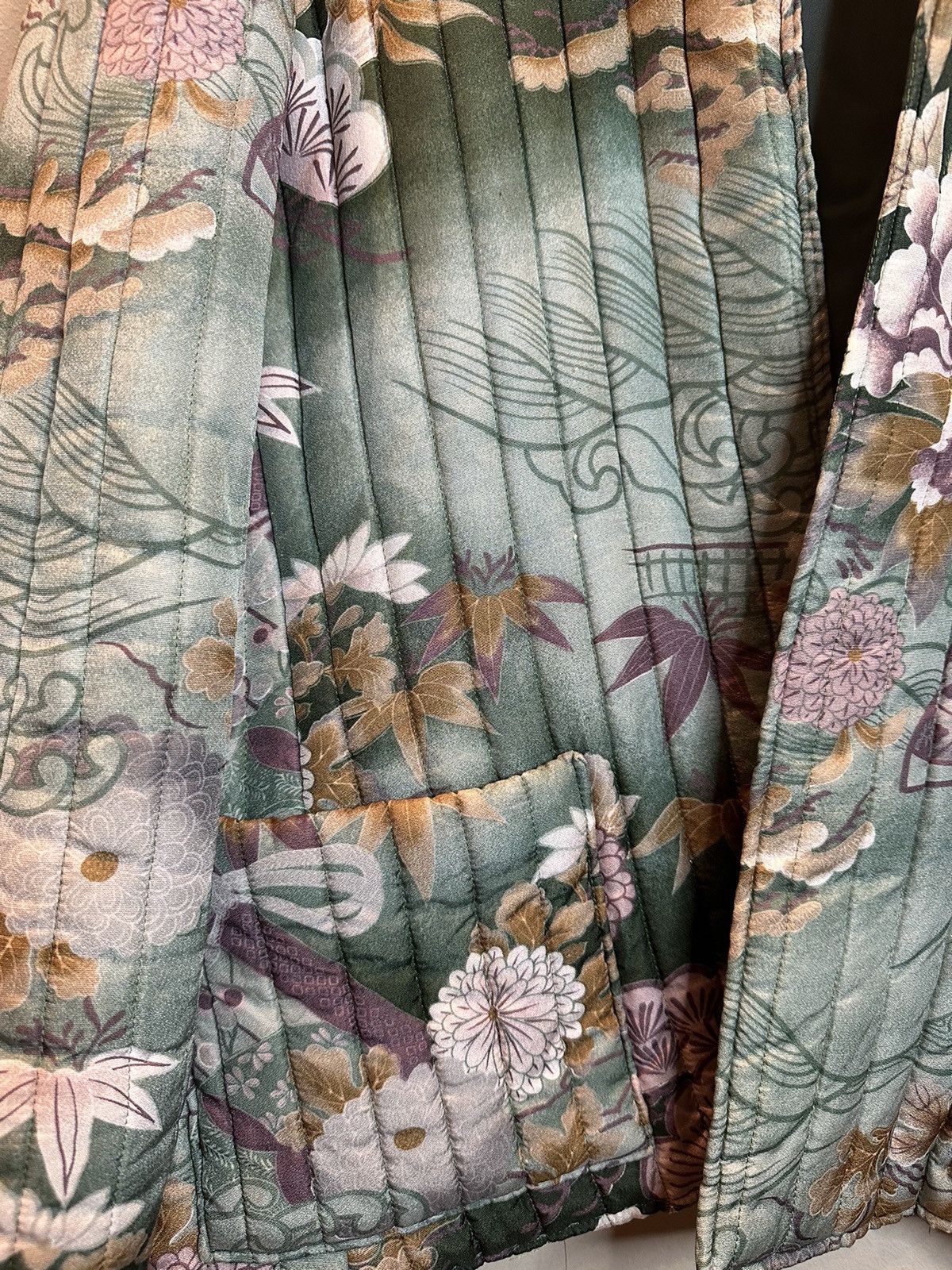 Vintage *RARE* Vintage 60s/70s Quilted Floral Japanese Kimono Jacket Size US L / EU 52-54 / 3 - 6 Thumbnail