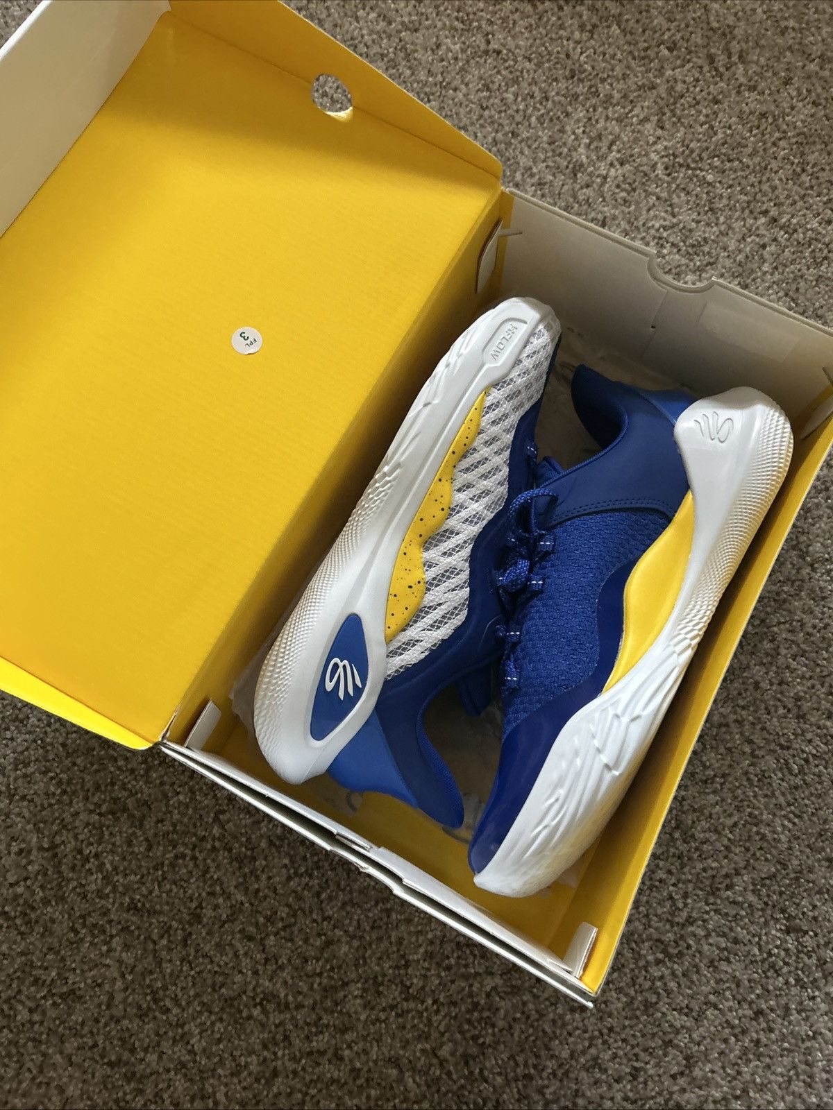Under Armour Curry 11 Dub Nation Size US 10.5 / EU 43-44 - 5 Thumbnail