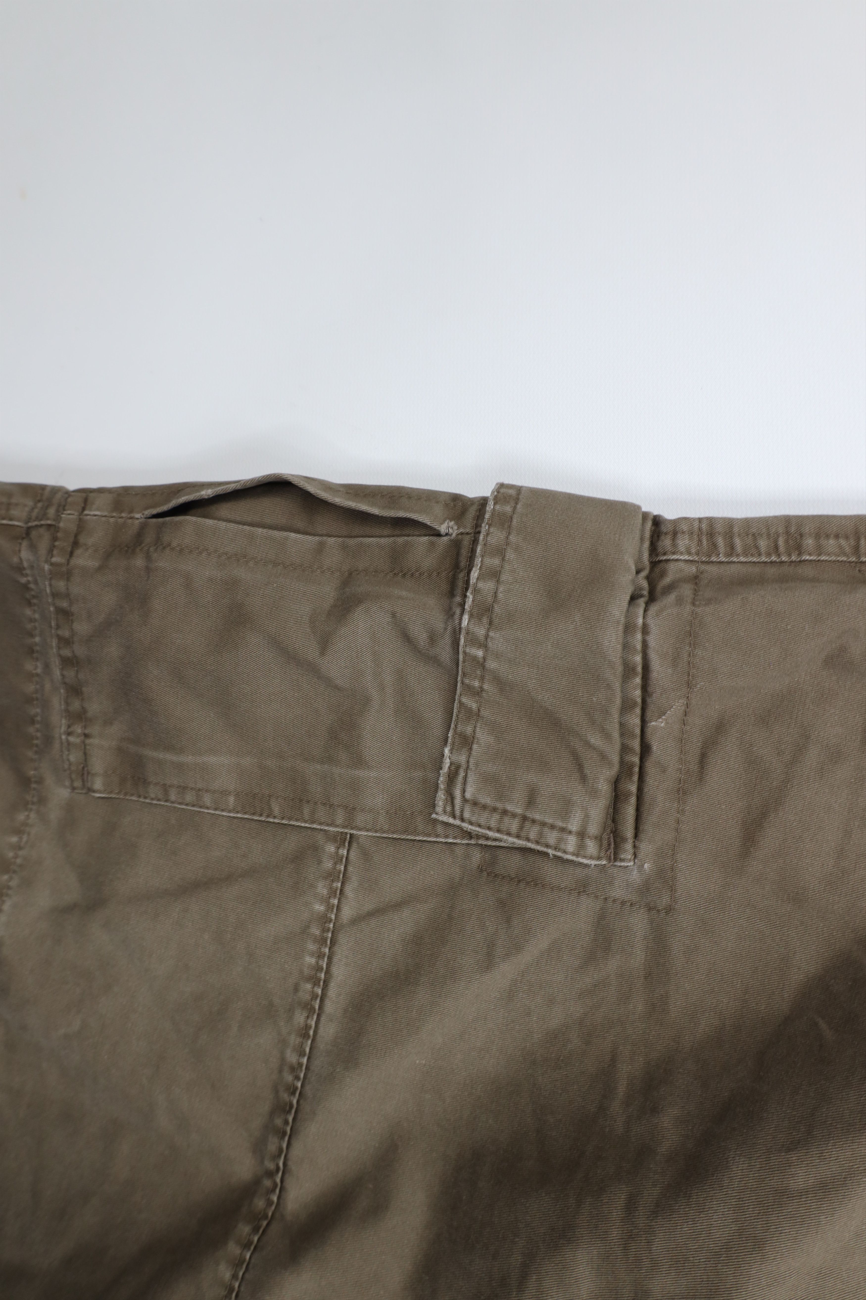Gap × Vintage Vintage 90s Y2K Gap Relaxed Fit Cargo Shorts Brown Cotton Size US 38 / EU 54 - 8 Thumbnail