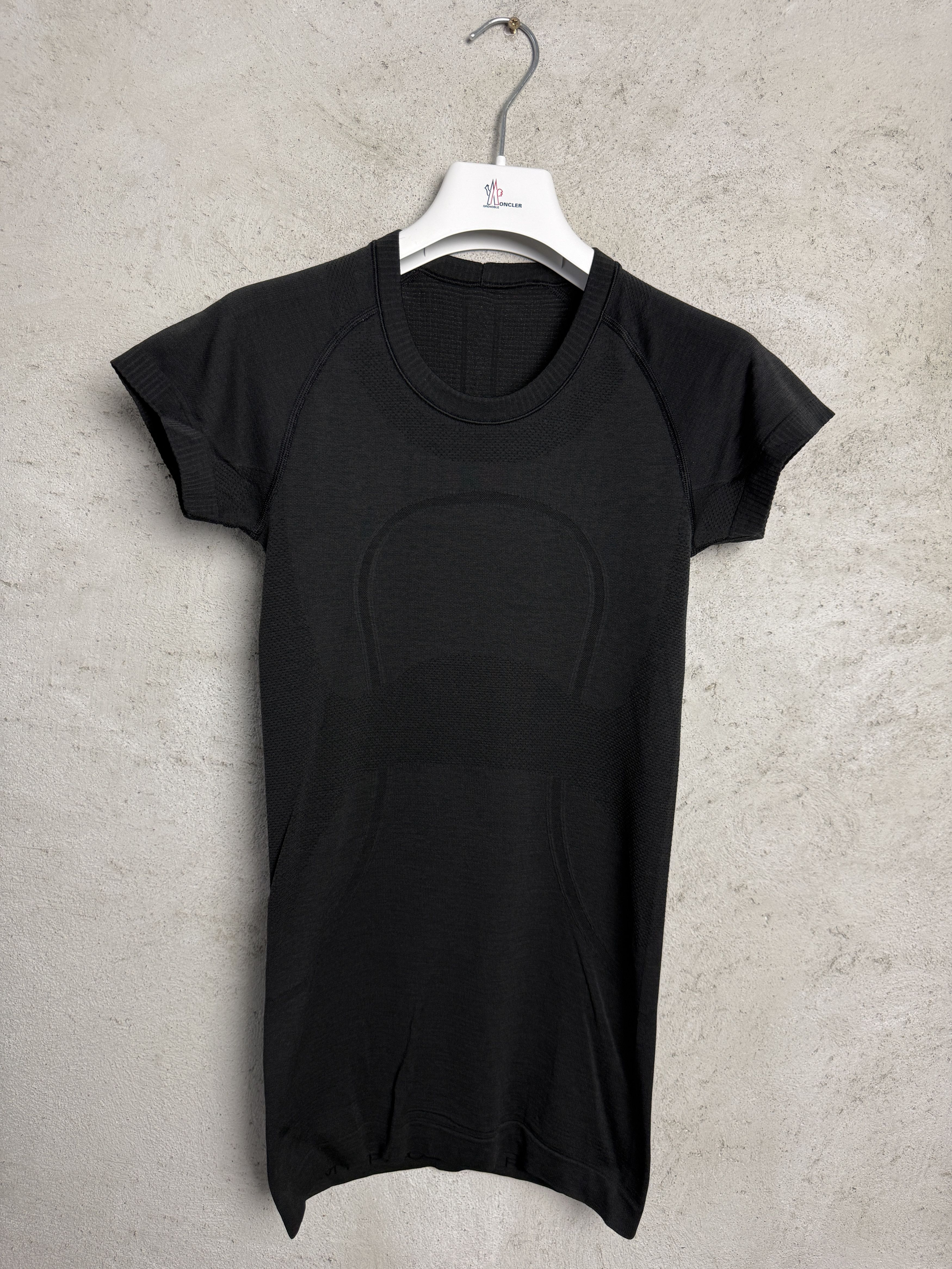 Lululemon Lululemon swiftly tech t-shirt tee sport gym yoga pilates Size S / US 4 / IT 40 - 1 Thumbnail