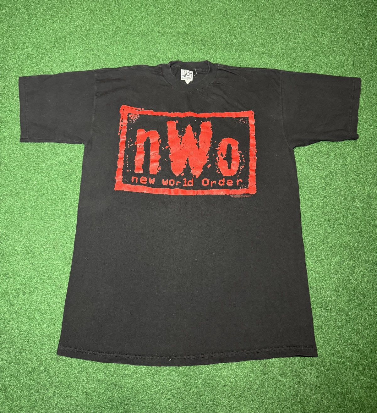 WCW/nWo Vintage 90s NWO Wrestling WCW NWO Grunge Punk XL T Shirt Size US XL / EU 56 / 4 - 1 Thumbnail