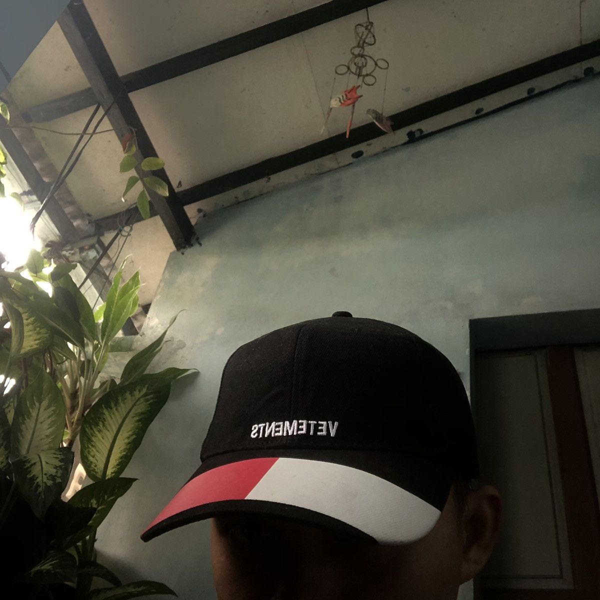 Tommy Hilfiger × Vetements Vetements x Tommy Hilfiger Embroidery Dad Cap Size ONE SIZE - 10 Thumbnail