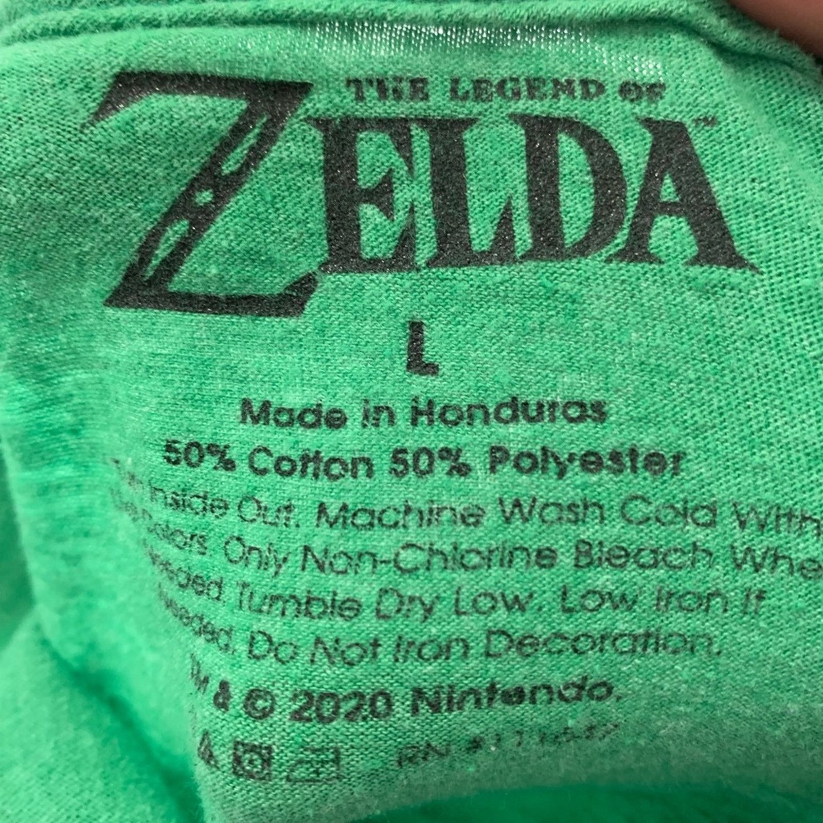 Nintendo OFFICIAL NINTENDO LEGEND OF ZELDA SOFT GAME SHIRT SIZE LARGE Size US L / EU 52-54 / 3 - 3 Thumbnail