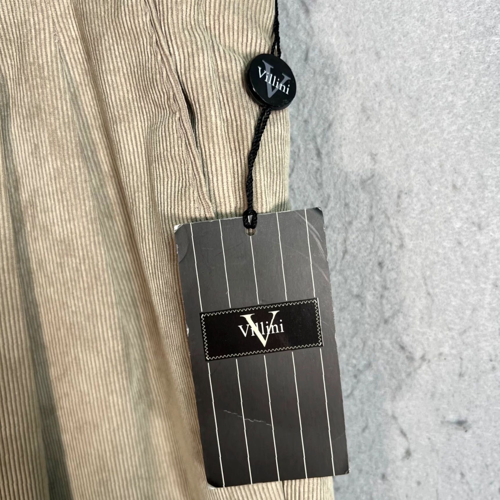Vintage Villini Beige Pleated Trousers Mens Size 34 x 30 Polyester Blend Dress Pants Size US 34 / EU 50 - 5 Thumbnail