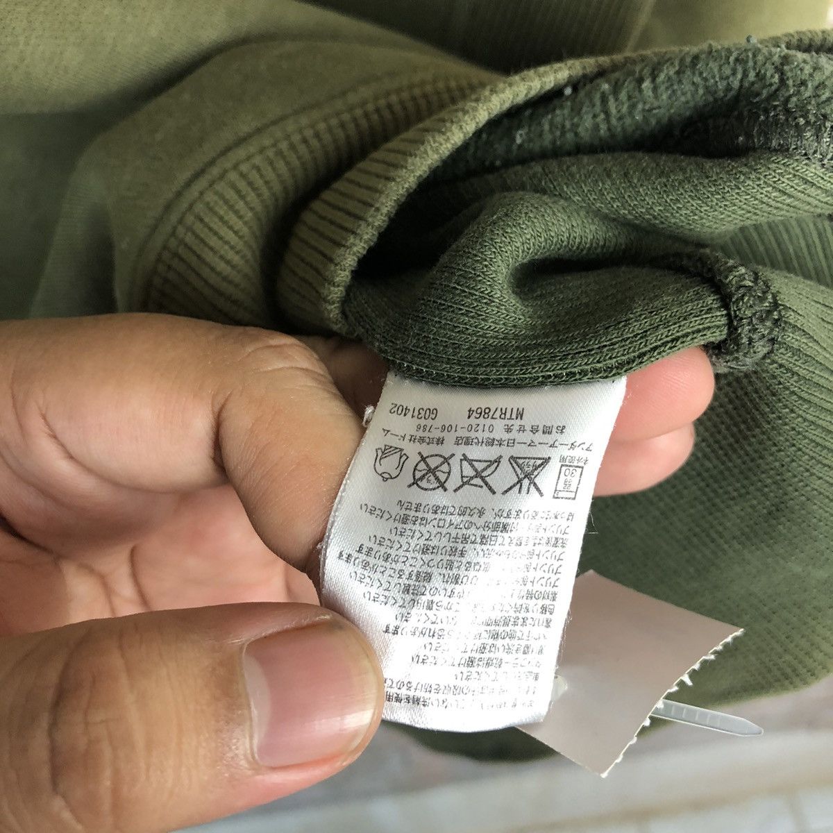 Under Armour × Vintage Under Armour Green Hoodie #A291 Size US L / EU 52-54 / 3 - 13 Thumbnail