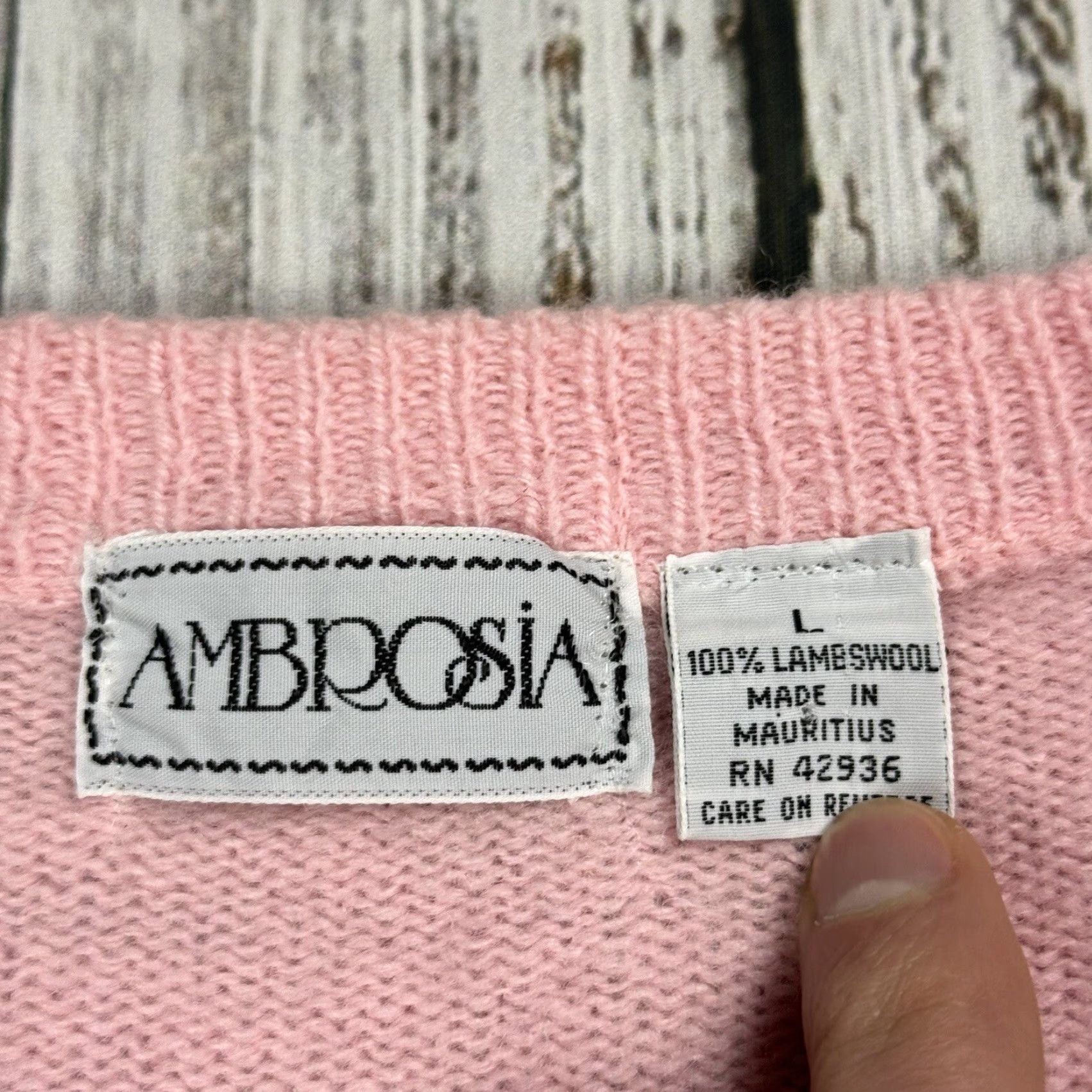 Pinko VINTAGE AMBROSIA Cardigan Women Large Pink Wool Knit 3-Button Solid Preppy Sweater Size L / US 10 / IT 46 - 2 Thumbnail