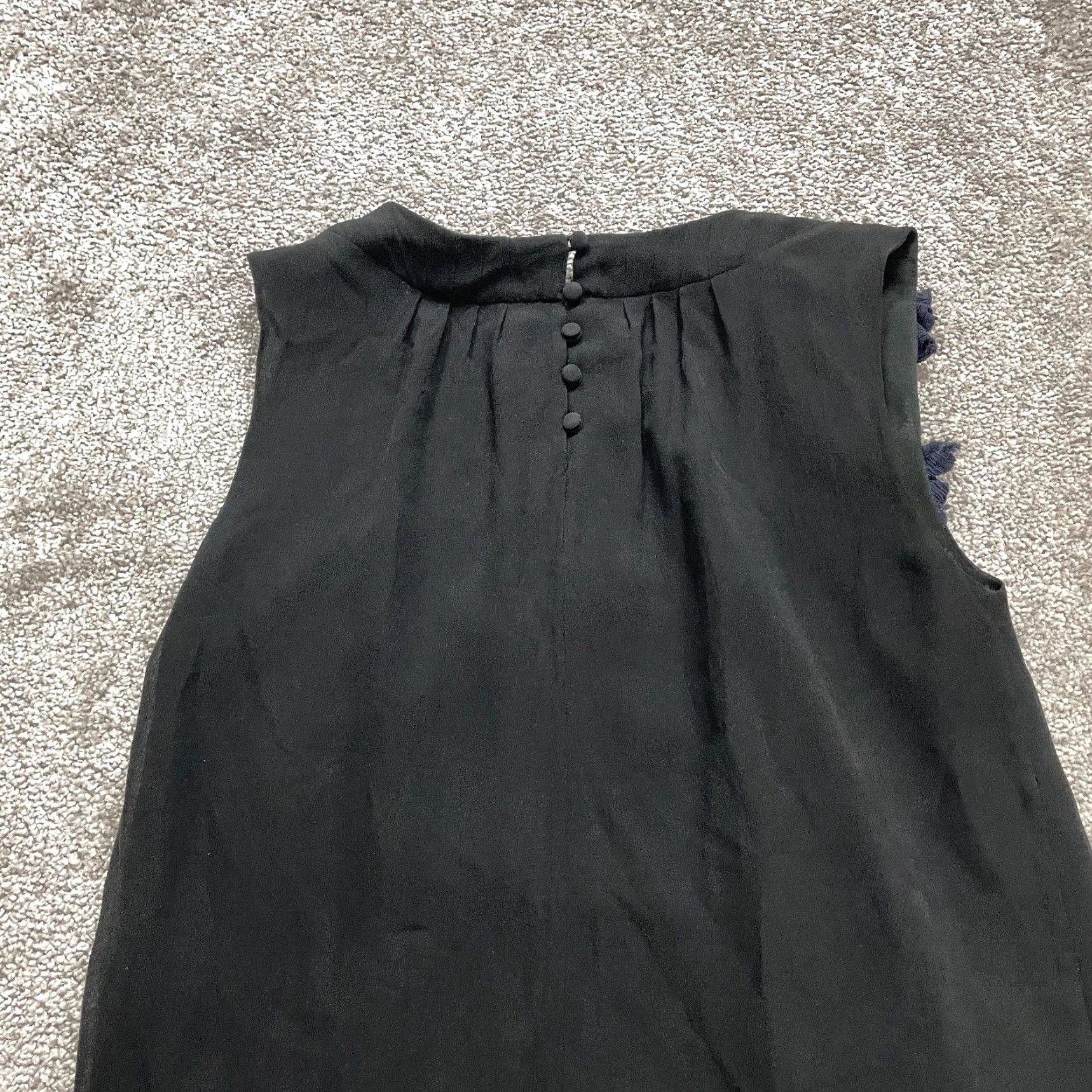 Banana Republic VINTAGE Banana Republic Women's Dress Shirt Midi Sleeveless Silk Black 0 Size XS / US 0-2 / IT 36-38 - 4 Thumbnail
