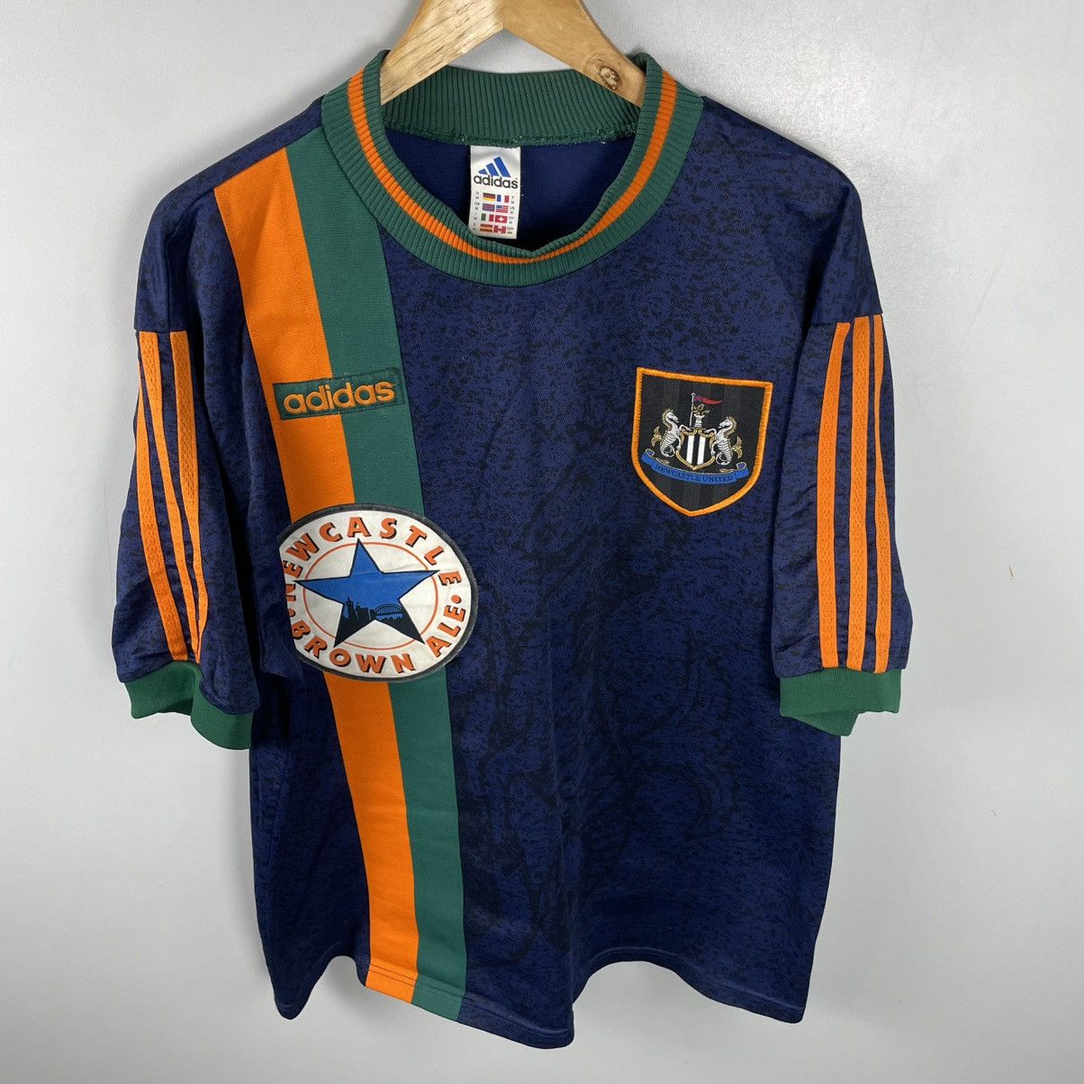 Adidas Newcastle United 1997/1998 Vintage Jersey Shirt Rare size M Size US M / EU 48-50 / 2 - 6 Thumbnail