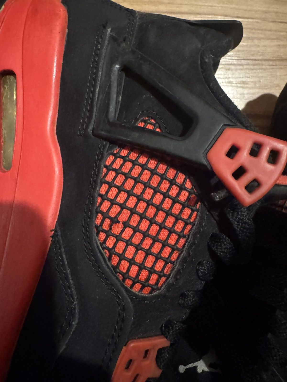 Jordan Brand Jodran 4 red thunders Size US 7 / EU 40 - 3 Thumbnail