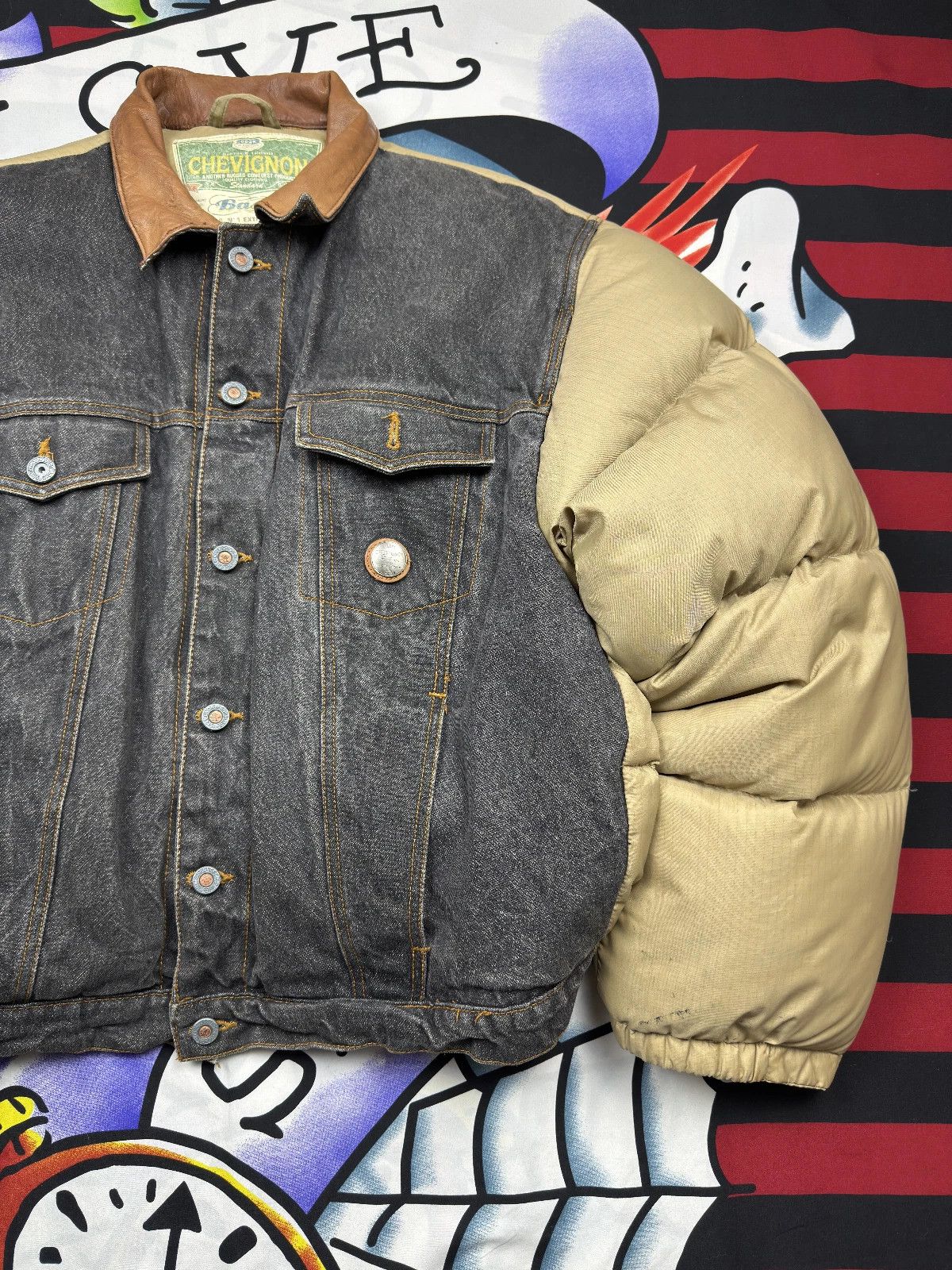 Chevignon Chevignon Vintage Outdoor Goose Down Jacket Rare jeans front Size US L / EU 52-54 / 3 - 4 Thumbnail