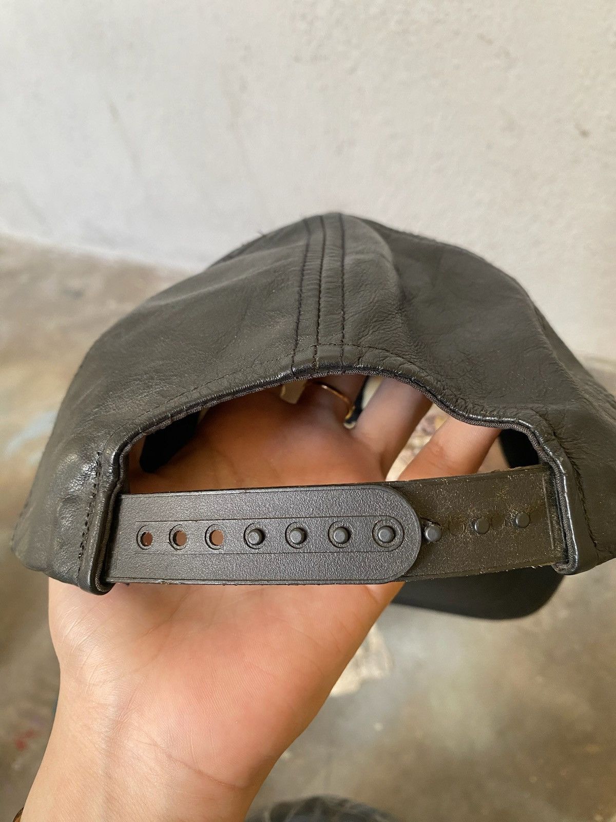 Harley Davidson Vintage Harley Davidson Life Ain’t Easy Cow Pure Leather Hat Size ONE SIZE - 6 Thumbnail