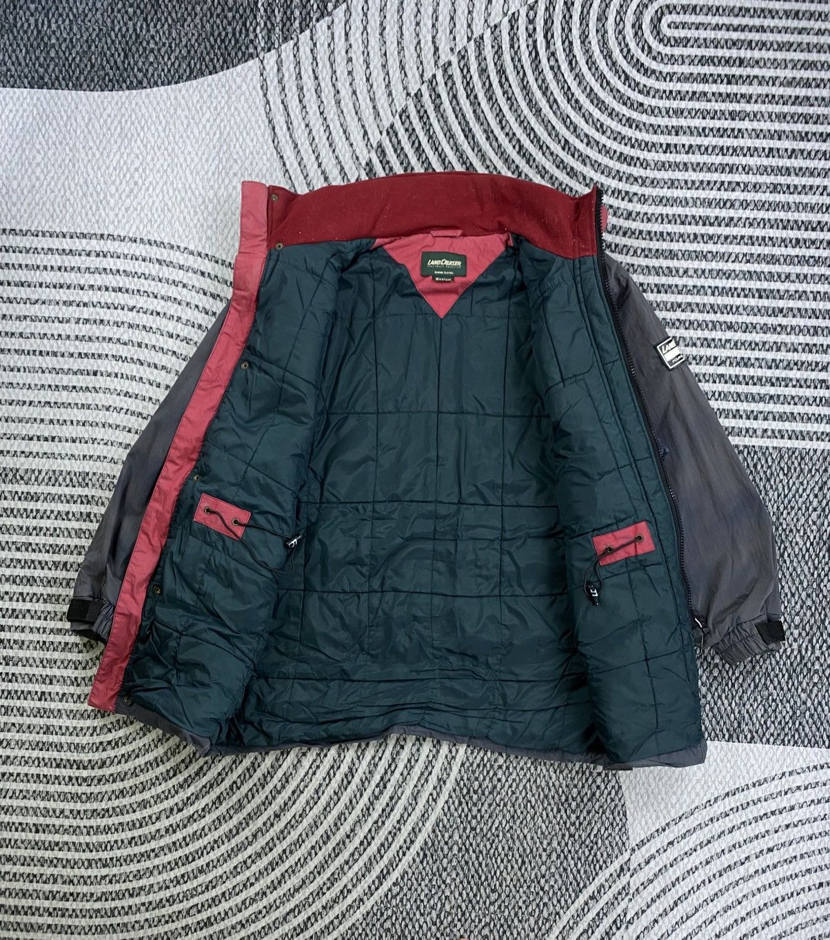 Japanese Brand Vintage Land Cruiser Four Wheel Drive Faded Zipper Jacket Size US XL / EU 56 / 4 - 7 Thumbnail