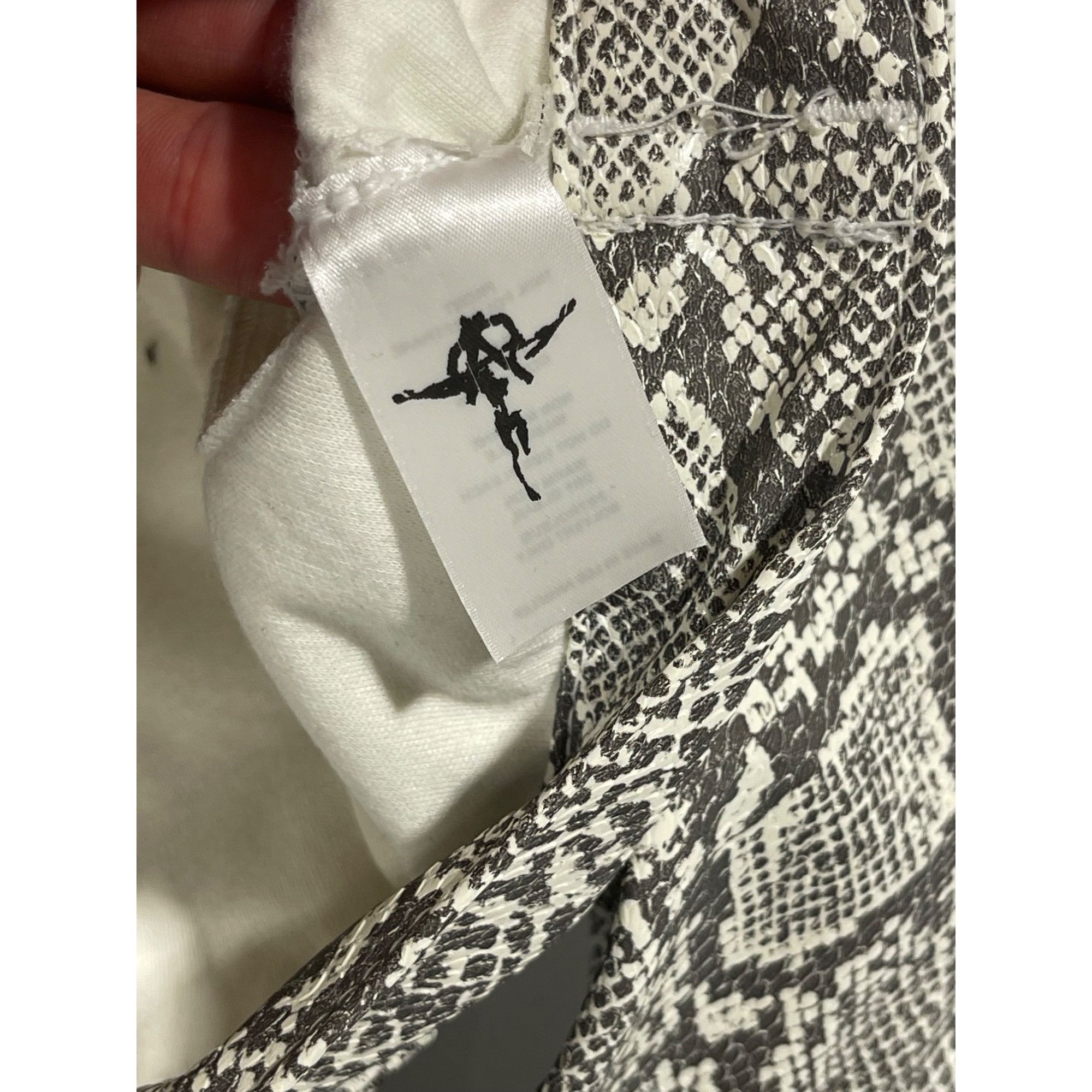 Seventh Heaven NEW SEVENTH HEAVEN WOMENS CROSS SNAKE JACKET XS Size XS / US 0-2 / IT 36-38 - 7 Thumbnail