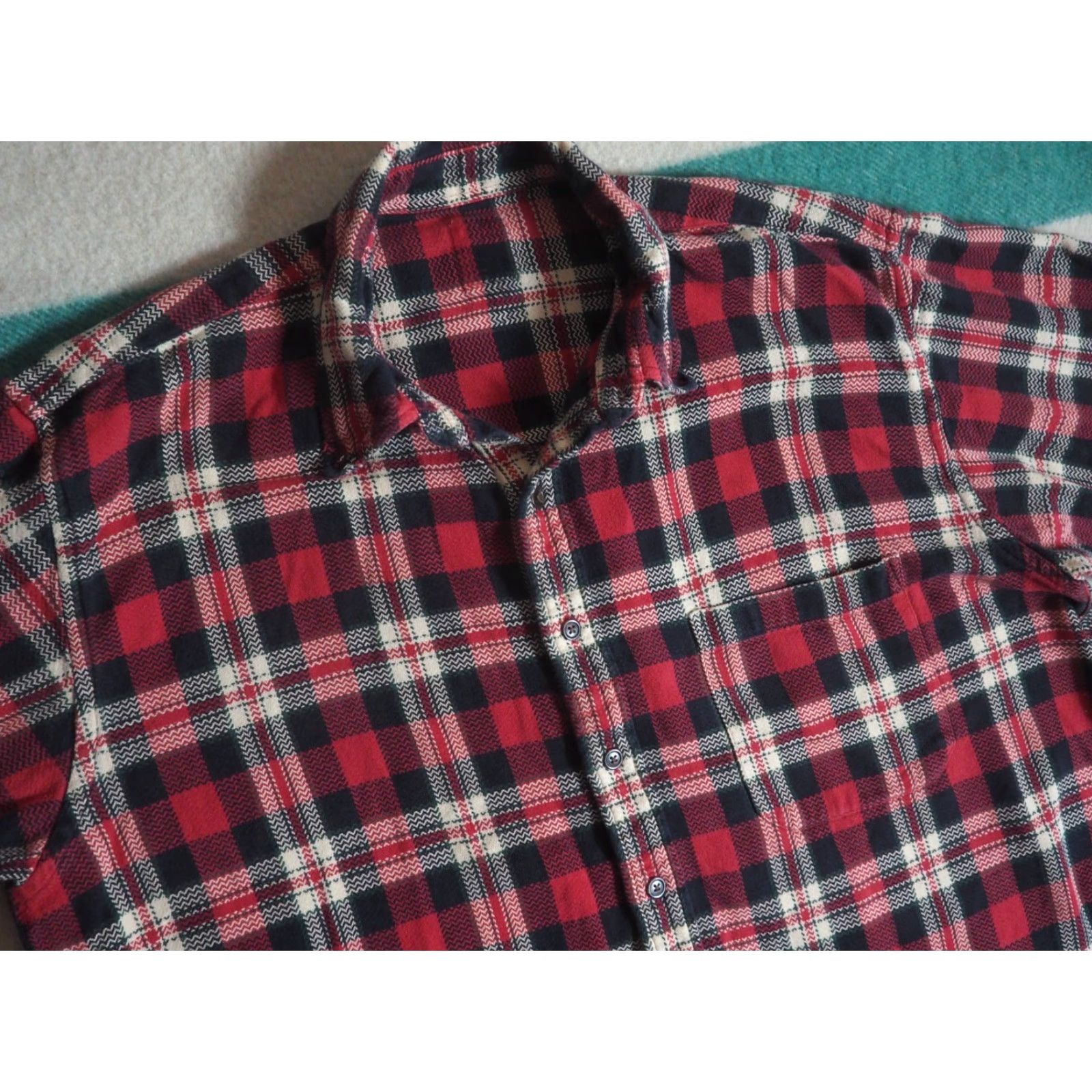 Vintage VINTAGE 70s Heavy Cotton Red Black Plaid Pocket USA Flannel Outdoor Button Shirt 2XL Size US XXL / EU 58 / 5 - 2 Thumbnail
