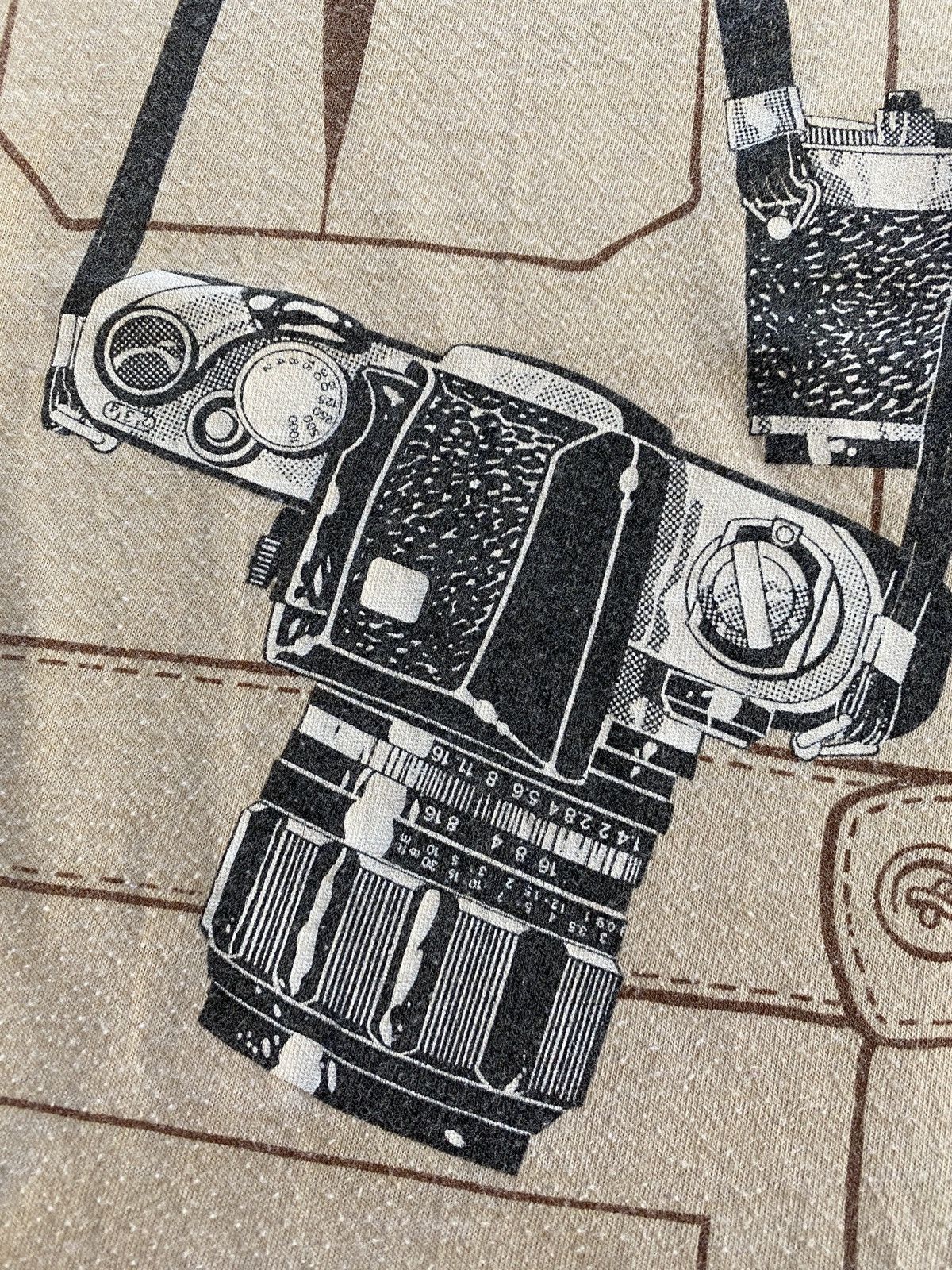 Vintage Vintage 1981 Genghiskhan Japan Camera Single Stitch Tee Size US XS / EU 42 / 0 - 7 Thumbnail