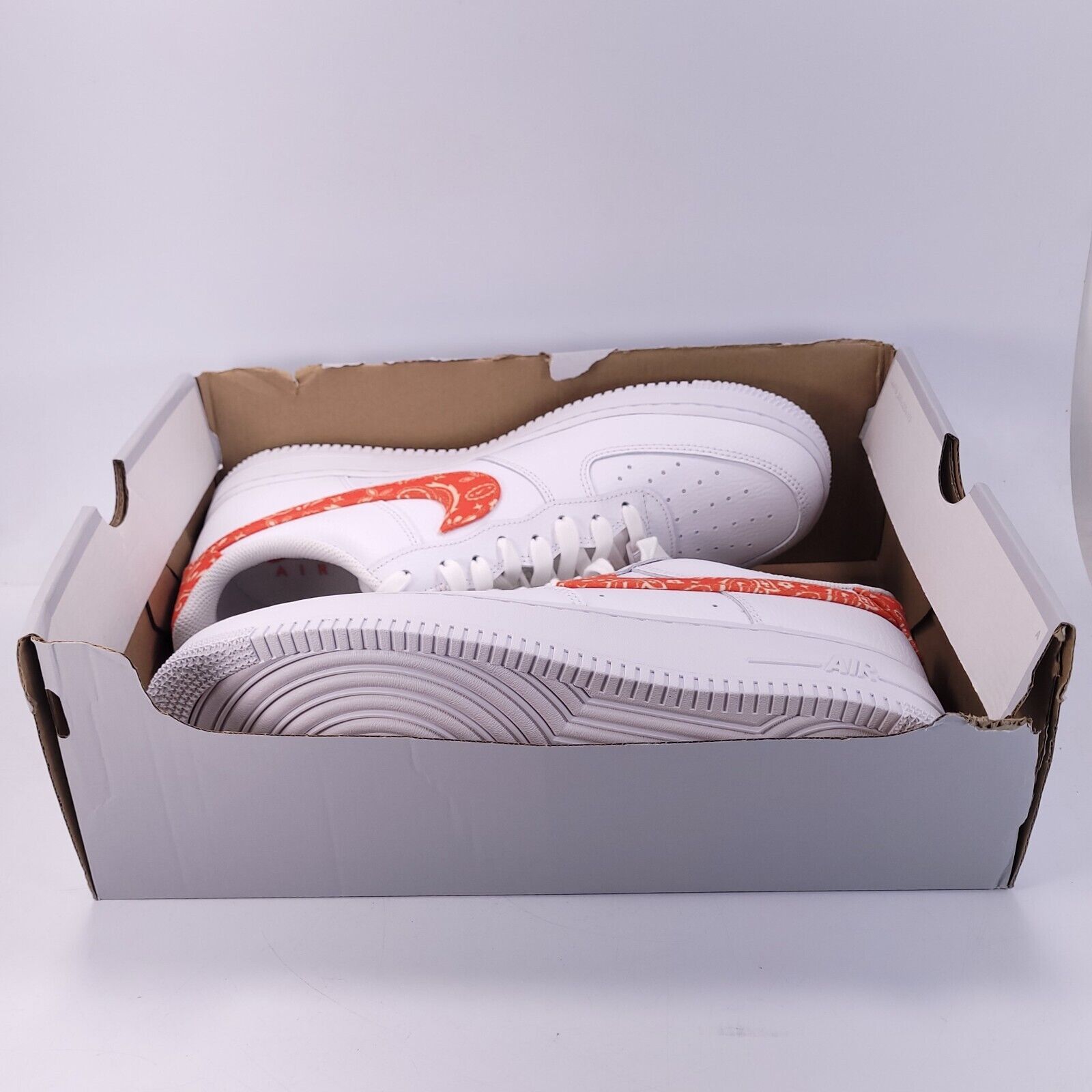 Nike Nike Air Force 1 '07 ESS Shoe Womens Size 11.5 DJ9942-102 Size US 11.5 / IT 41.5 - 9 Thumbnail