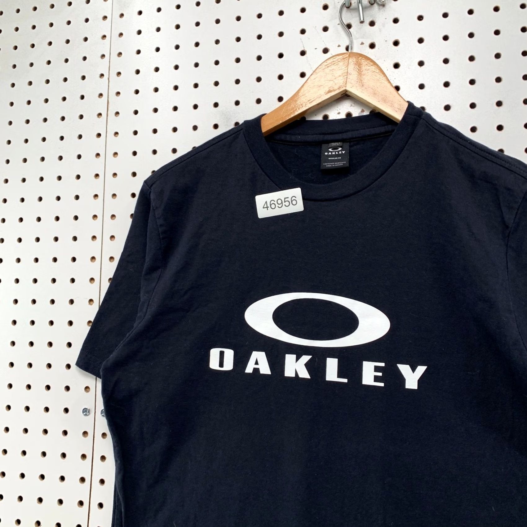 Oakley Oakley T Shirt Mens Small Black Logo Short Sleeve Regular Fit Gorpcore Size US S / EU 44-46 / 1 - 5 Thumbnail