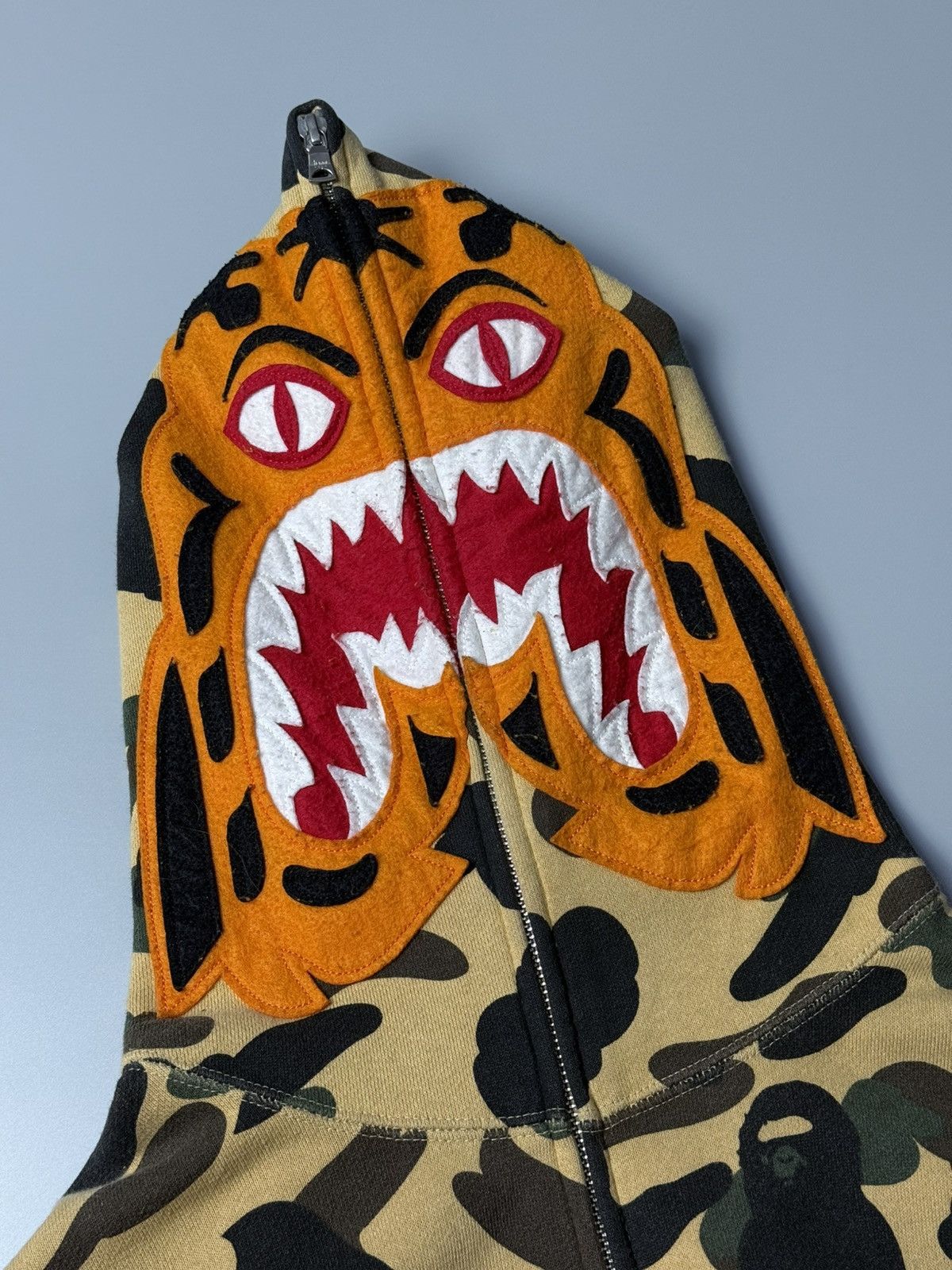 Bape Bape Tiger 1st Camo Full Zip Size US M / EU 48-50 / 2 - 2 Thumbnail