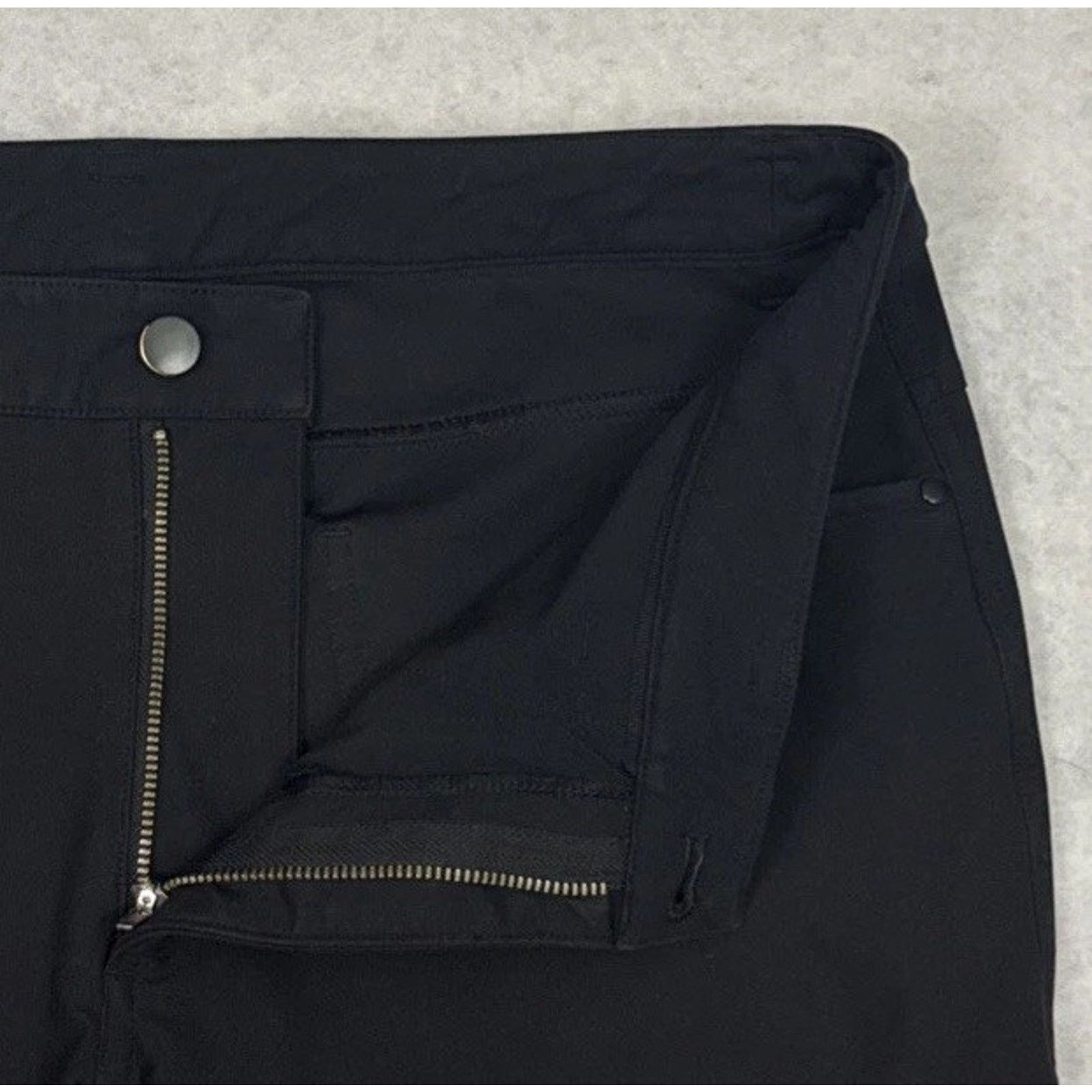 Lululemon Lululemon ABC Pants Mens 32 Black Classic Fit 5 Pocket Golf Size US 32 / EU 48 - 9 Thumbnail