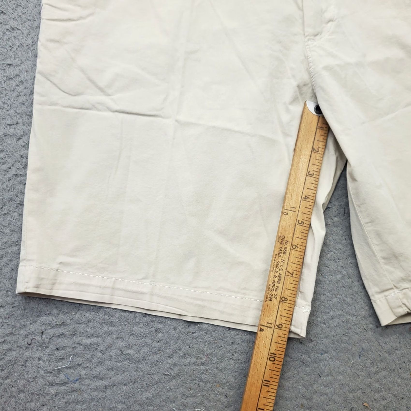 Vintage Goodthreads Mens Chino Shorts 36 Tan Mid-Rise Summer Comfort Slash Pockets Size US 36 / EU 52 - 4 Thumbnail