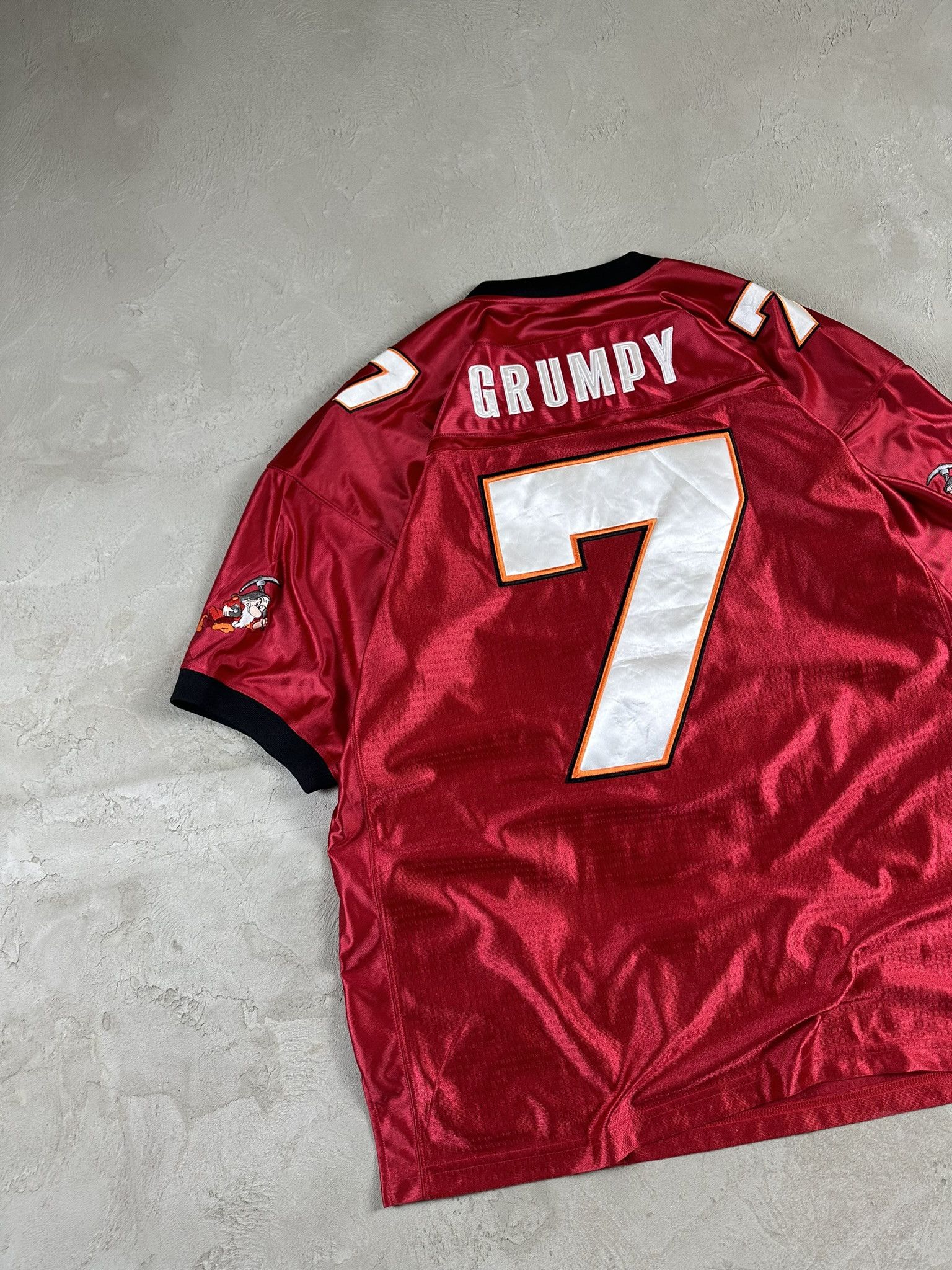 Disney Vintage Disney Grumpy Rage Jersey NFL Mesh T-shirt Size US XL / EU 56 / 4 - 13 Thumbnail