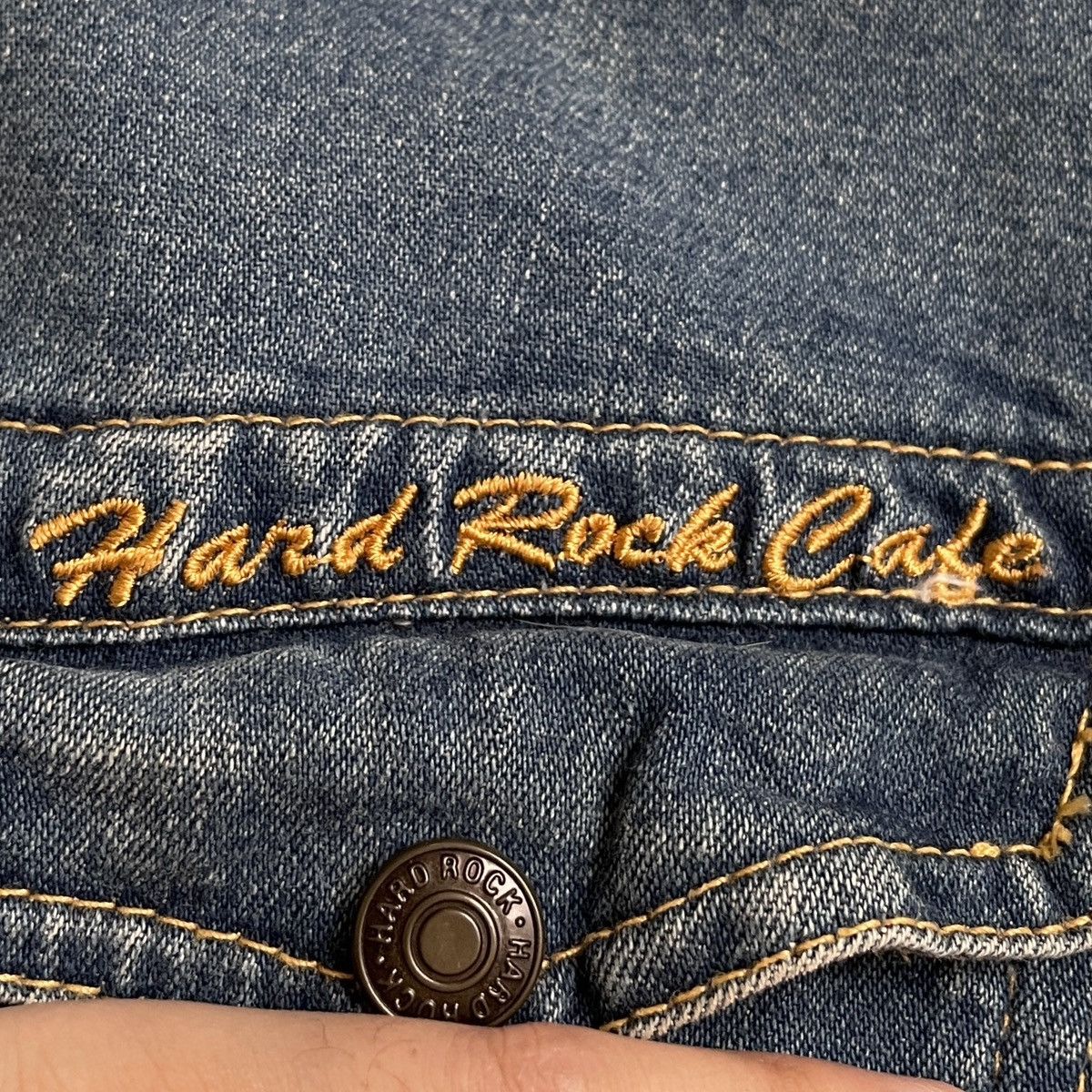 Hard Rock Cafe × Vintage Vintage Hard Rock Cafe Denim Shirt 1990s Size US L / EU 52-54 / 3 - 9 Thumbnail