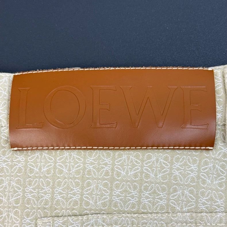 Loewe loewe 42Logo leather label skirt 2504-Nextarrow Size M / US 6-8 / IT 42-44 - 8 Thumbnail