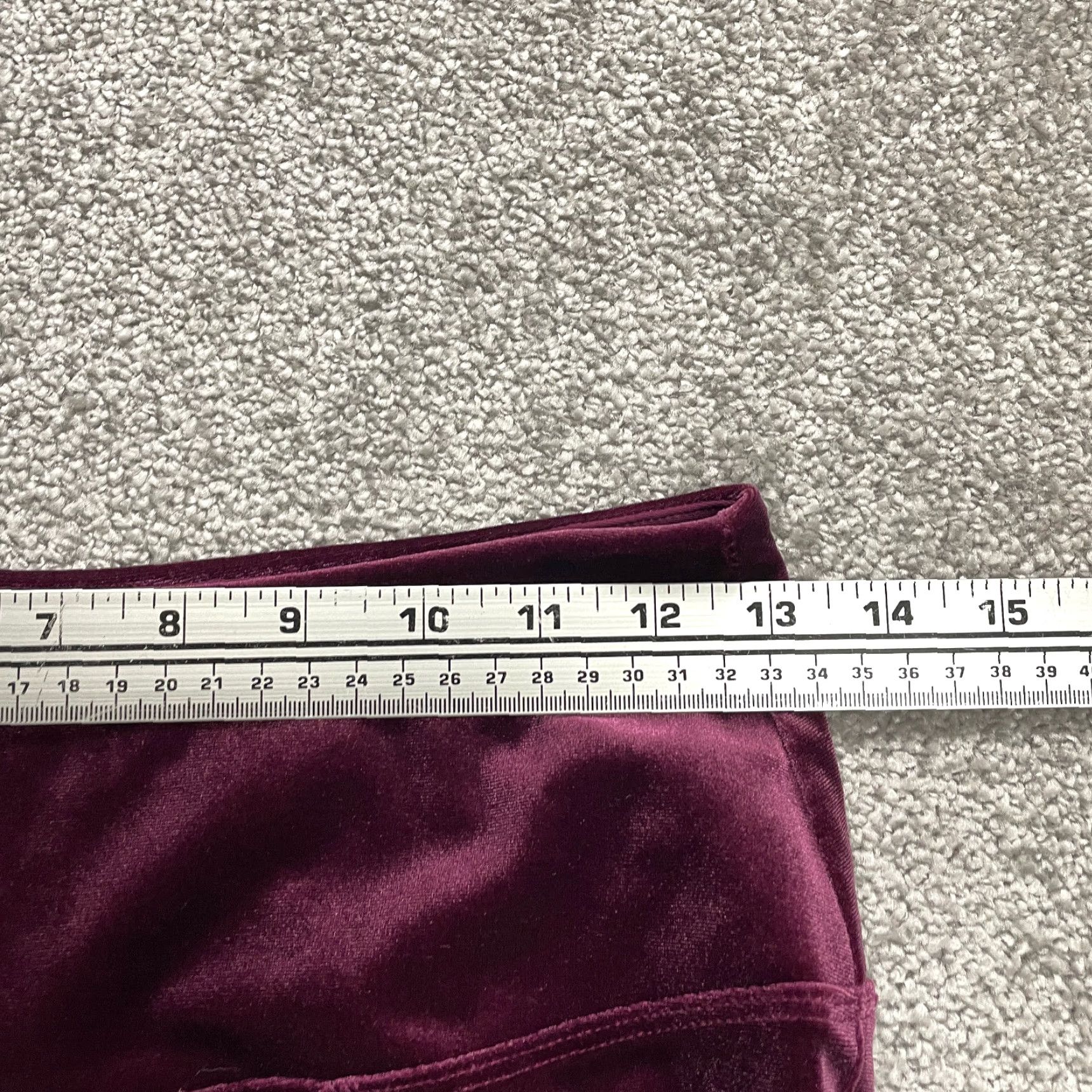 Velvet Ruby Ribbon Women’s Medium Red Velvet Leggings Soft Comfort 26x29 Size 32" / US 10 / IT 46 - 6 Thumbnail