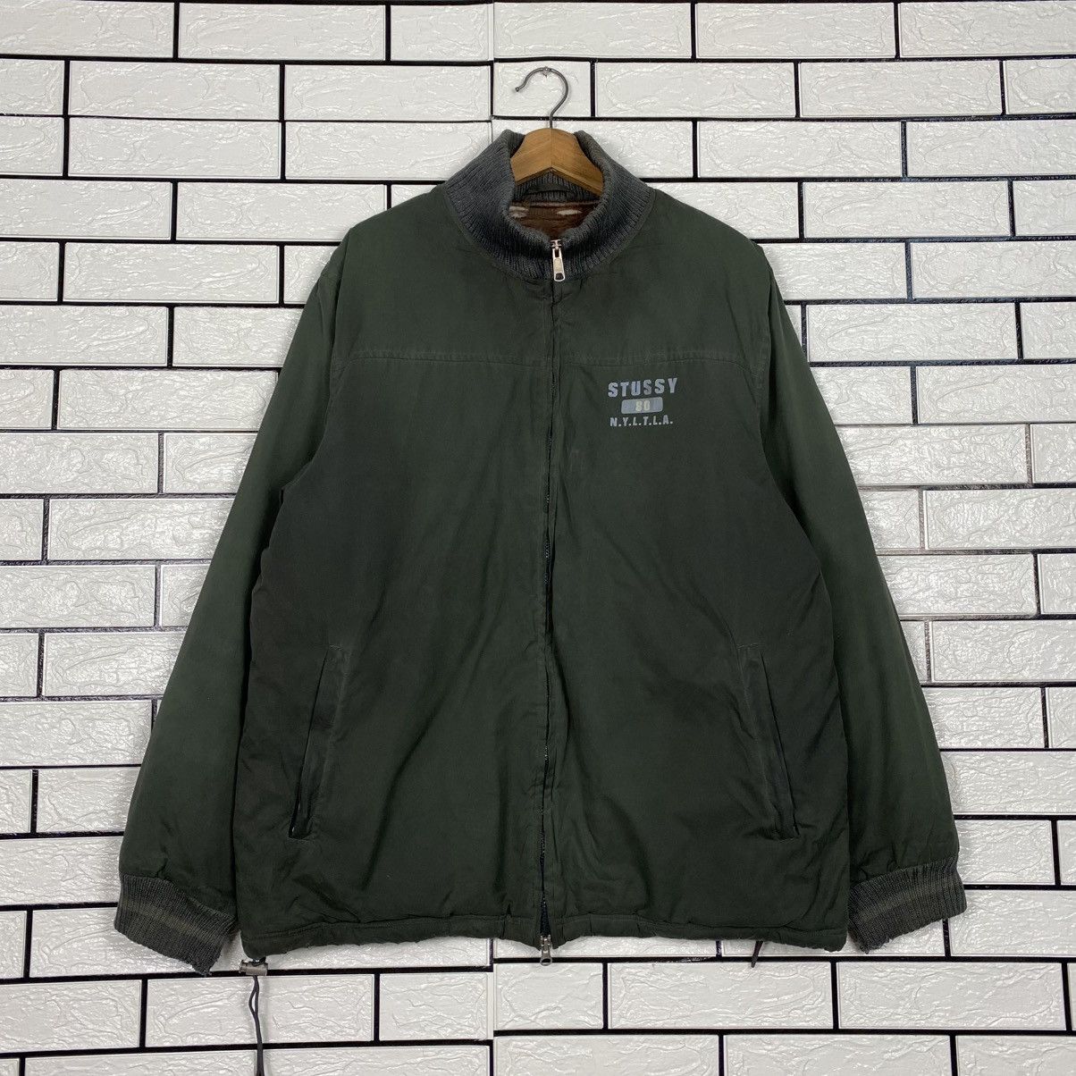 Stussy Vintage Quilted Bomber Jacket Stussy Usa Blanket Distressed Size US M / EU 48-50 / 2 - 2 Thumbnail