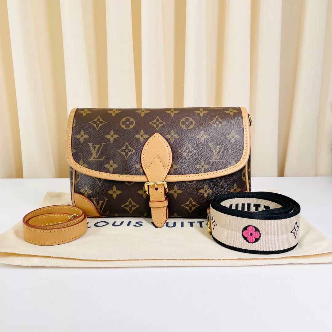 Louis Vuitton Pre-loved Bag Very good condition Size ONE SIZE - 1 Thumbnail