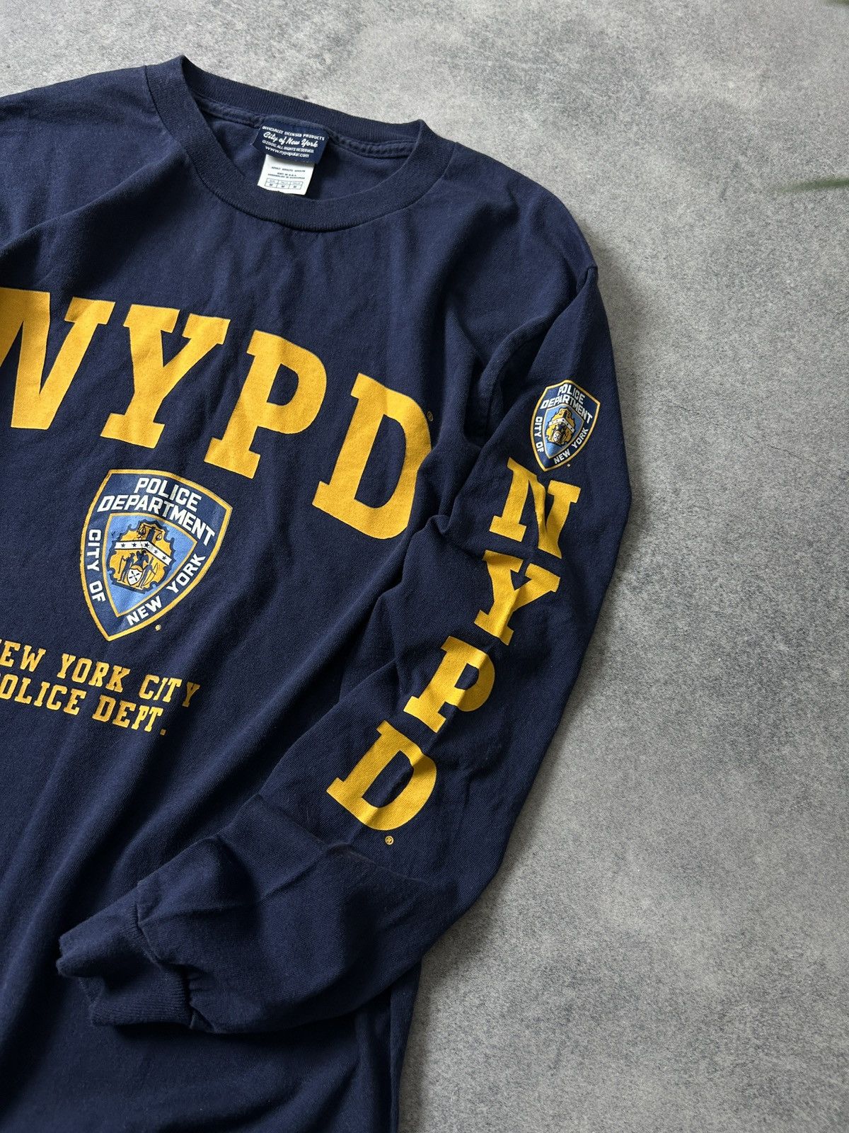 Vintage Vintage NYPD big logo blue long-sleeved y2k mens Size US M / EU 48-50 / 2 - 3 Thumbnail