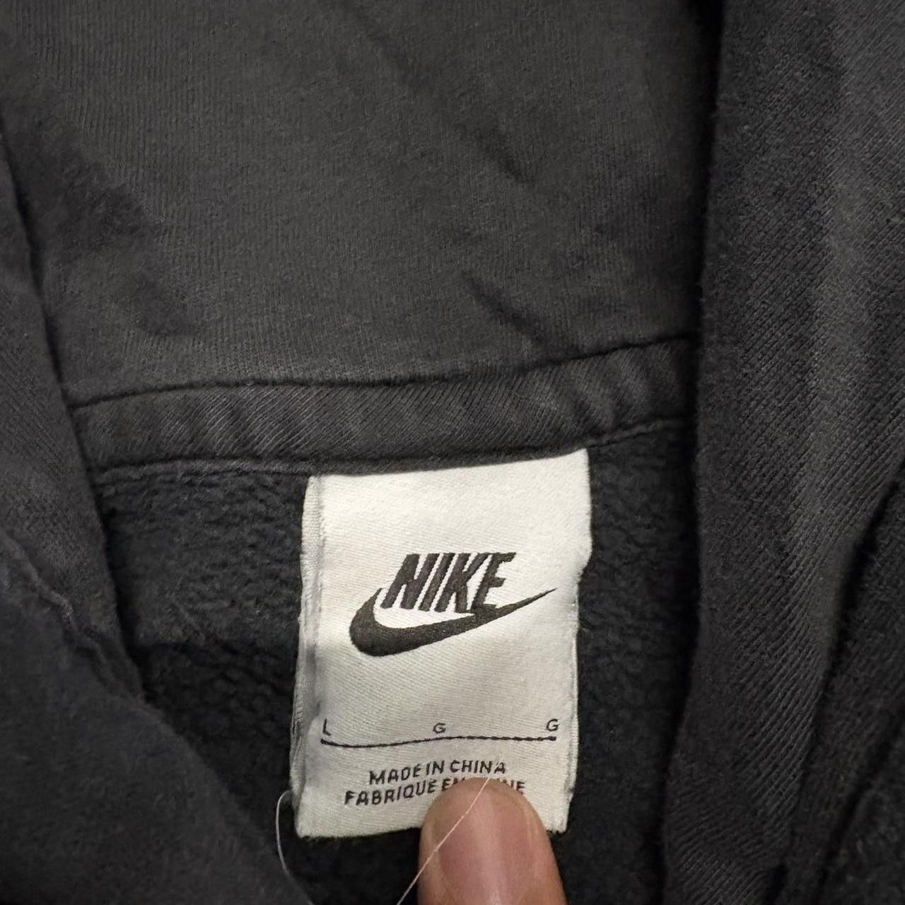 Nike Crazy Vintage Y2K/2000s Nike Black Embroidered Logo Essential Hoodie! Size US L / EU 52-54 / 3 - 4 Thumbnail
