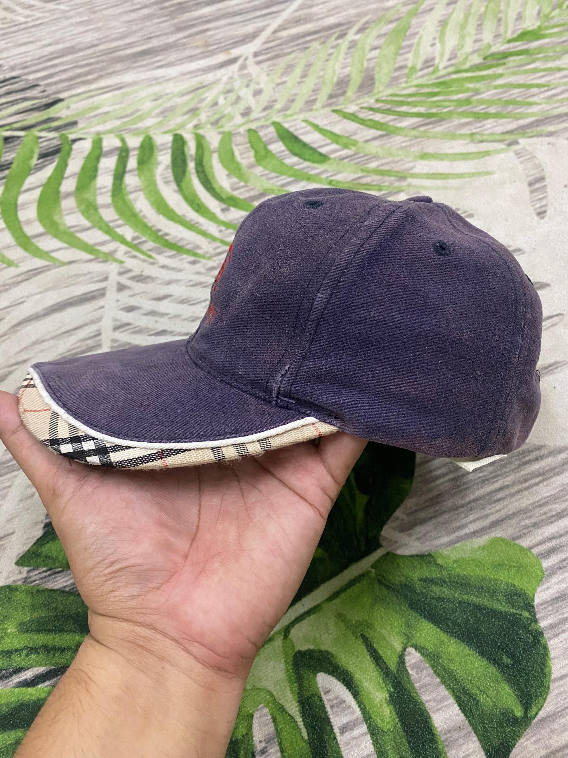 Burberry Vintage Burberrys Nova check Hats distressed design Size ONE SIZE - 3 Thumbnail