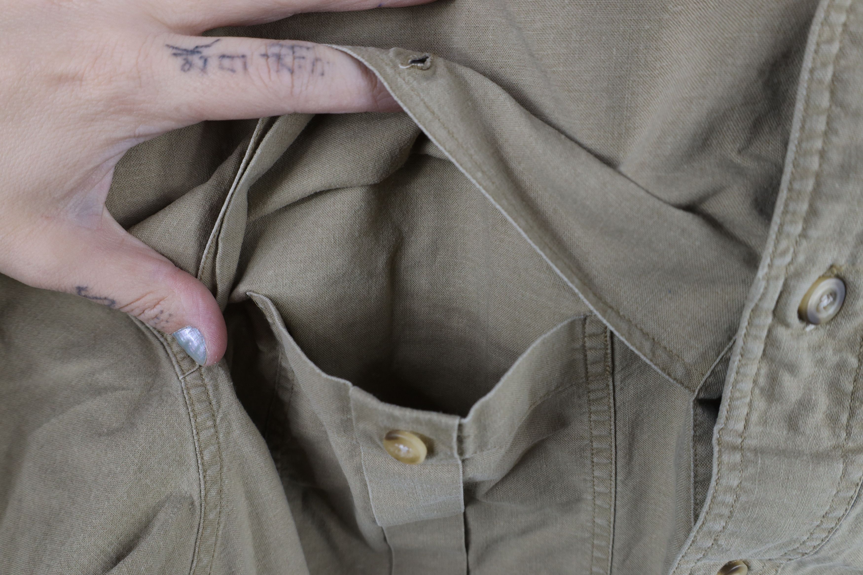 Vintage Vintage 90s Streetwear Short Sleeve Collared Button Shirt Size US L / EU 52-54 / 3 - 5 Thumbnail
