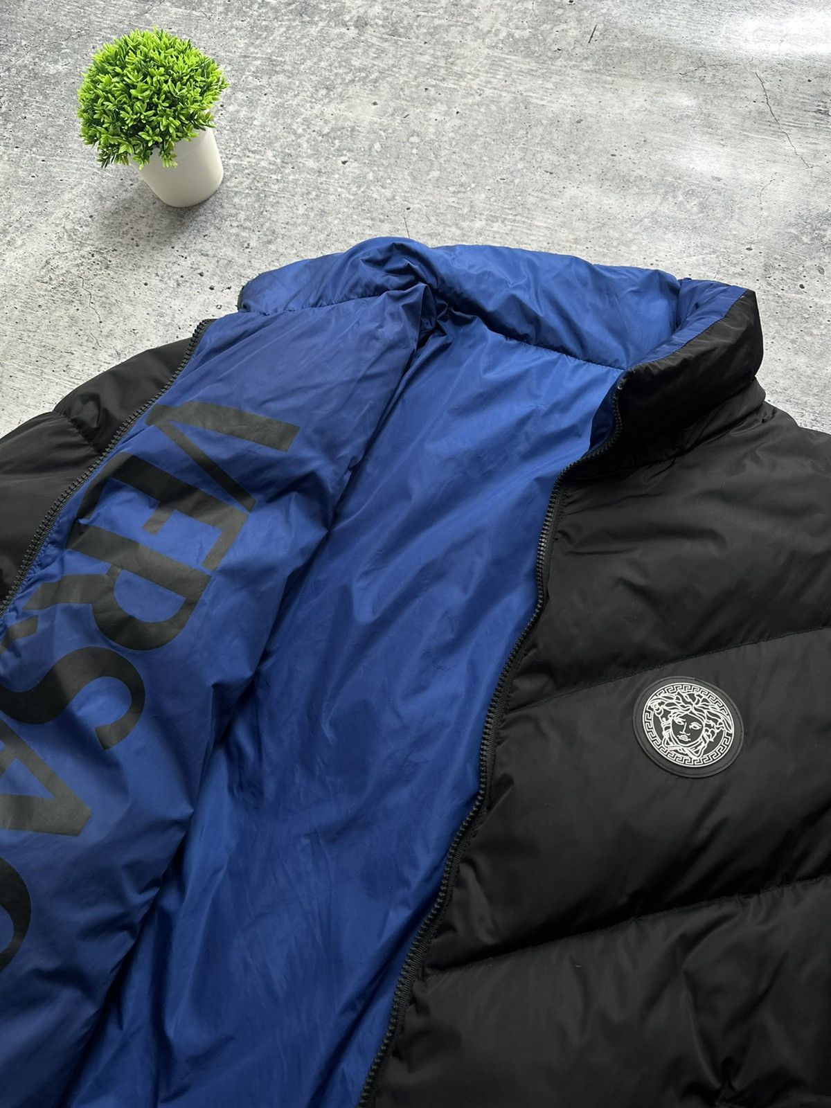 Versace Gianni Versace Medusa Down Puffer Reversible Luxury Jacket Size US L / EU 52-54 / 3 - 5 Thumbnail