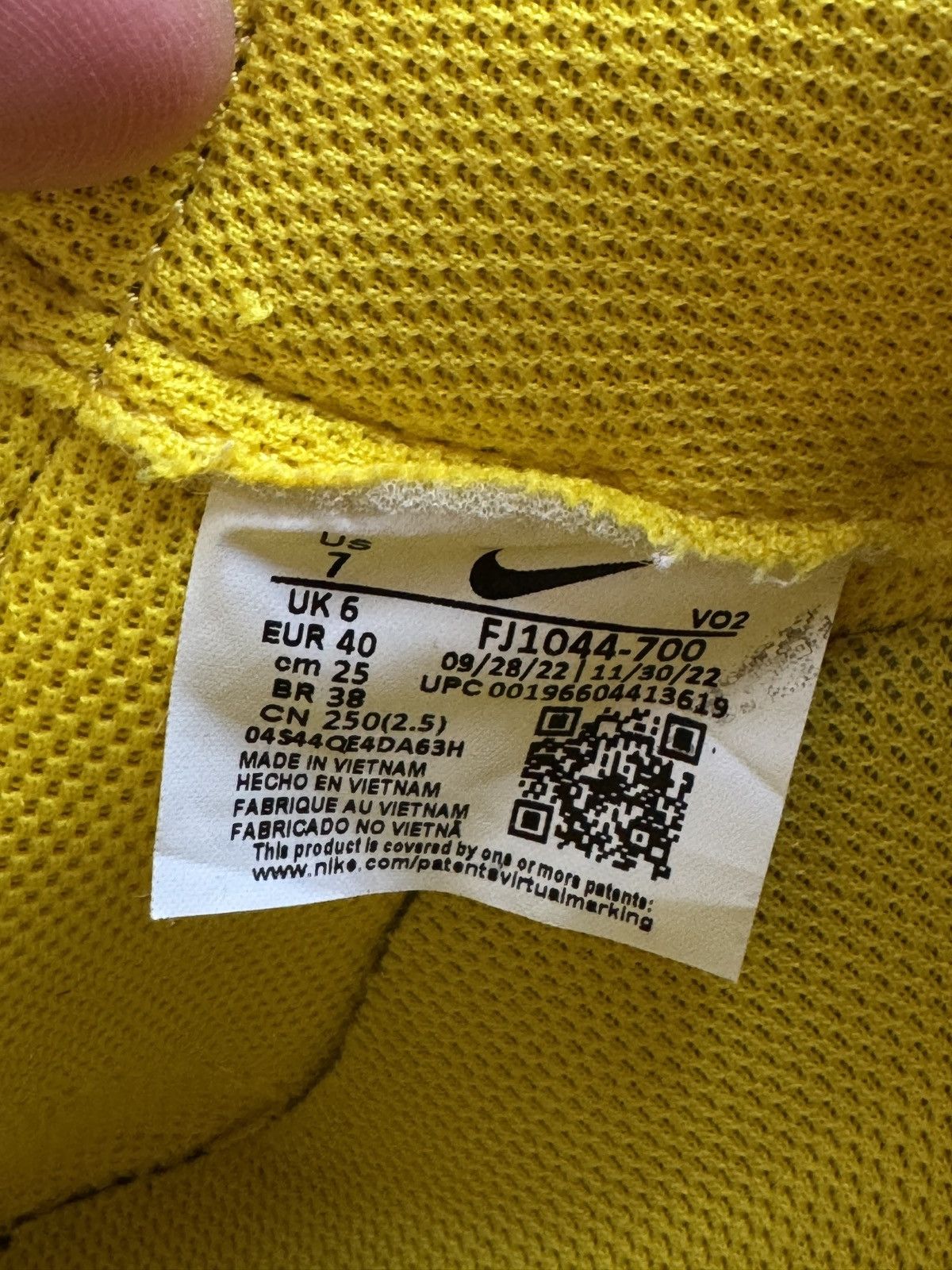 Nike Nike AF1 color of the month Size US 7 / EU 40 - 7 Thumbnail